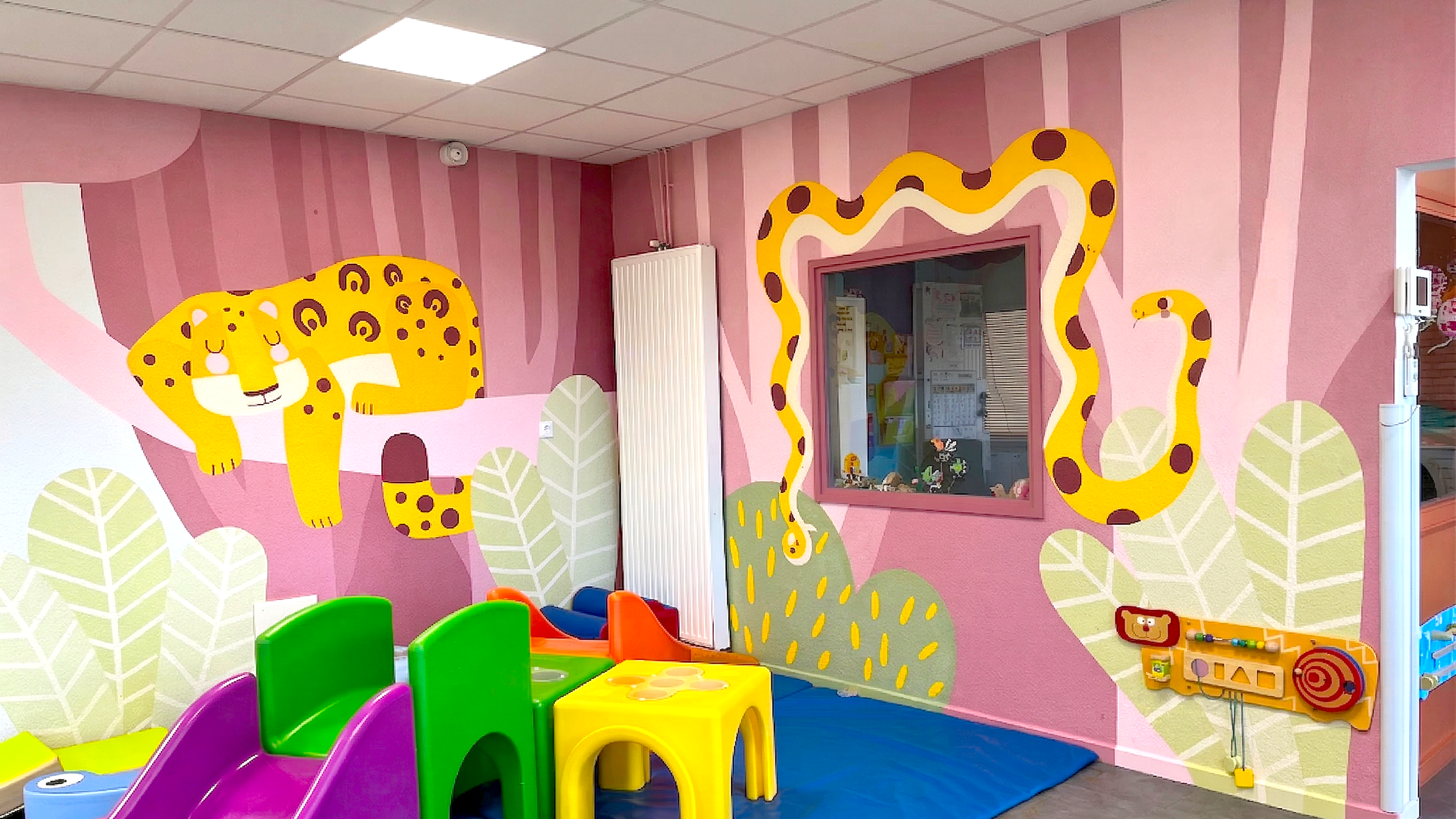 Projet fini, avec les aménagements de la crèche remis en place