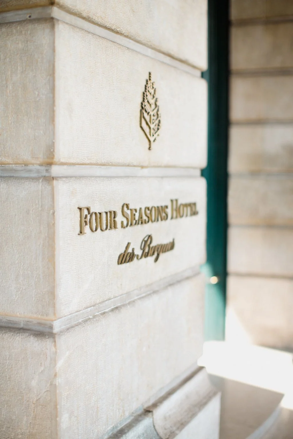 wedding four seasons hotel des bergues geneva26.jpg
