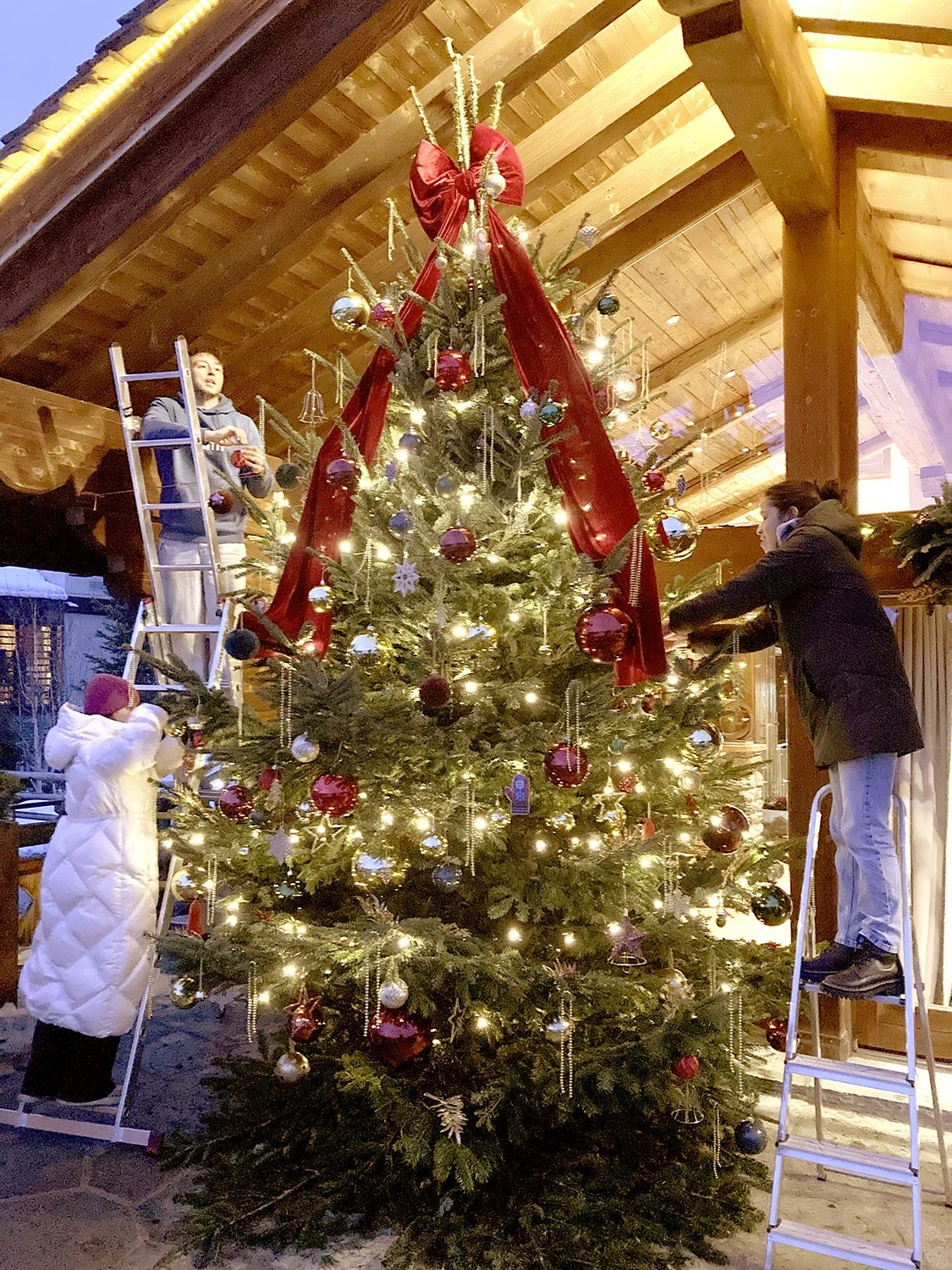 christmas decoration geneva verbier genève suisse3.jpg