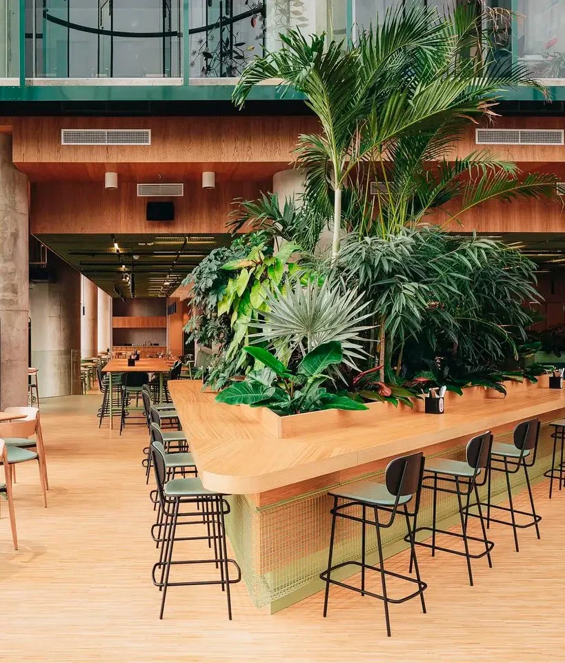 A new standard for workplace architecture in Ülemiste City district. Tominga Building redefines the work environment with an approach rooted in sustainability and human wellbeing. The design promotes a physically active, focused, and balanced mindset