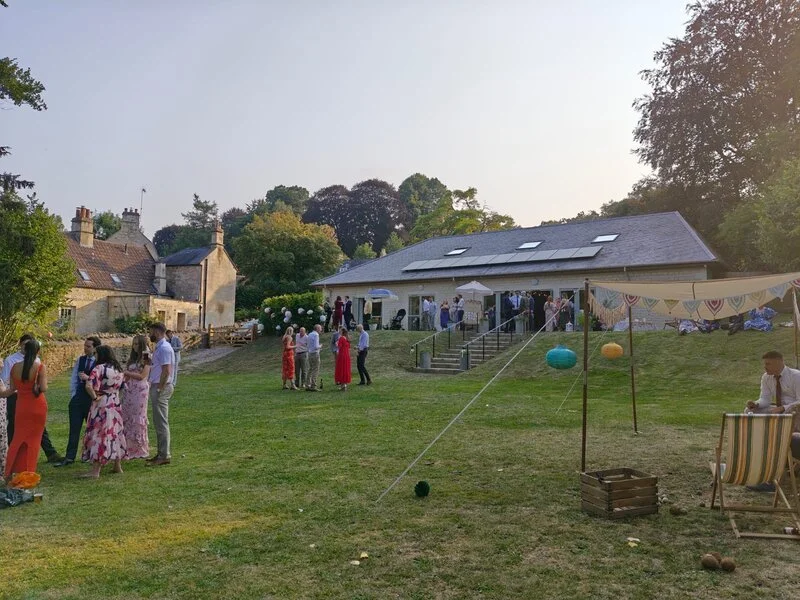 rsz_wedding_at_batheaston_village_hall.jpg
