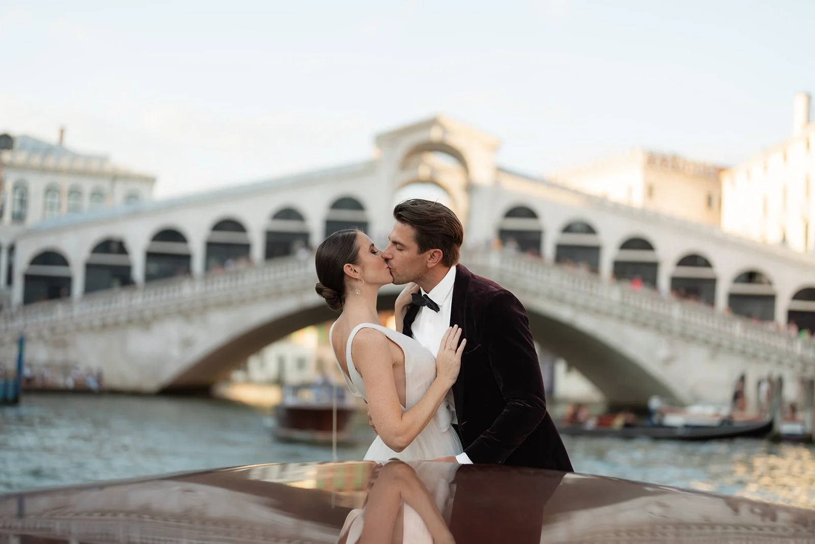 THE SERENISSIMA LEGACY: A LUXURY EXPERIENCE WITH YOUR WEDDING PHOTOGRAPHER IN VENICE