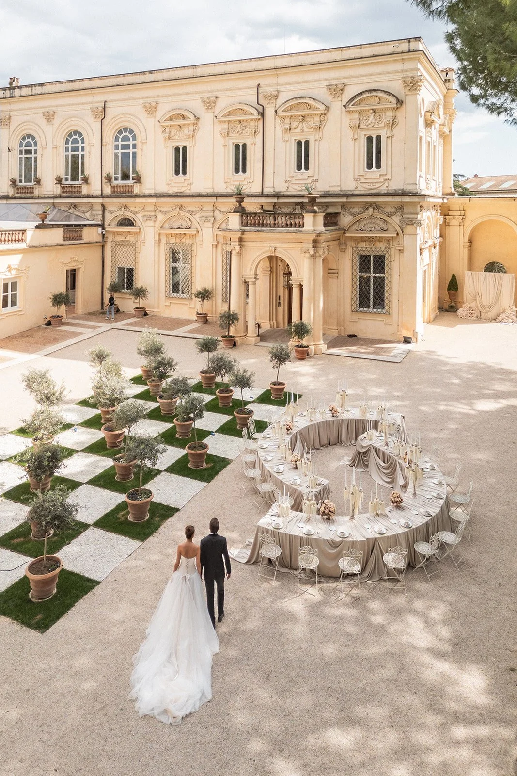 Villa Aurelia Rome Wedding couple, wedding photographer Italy