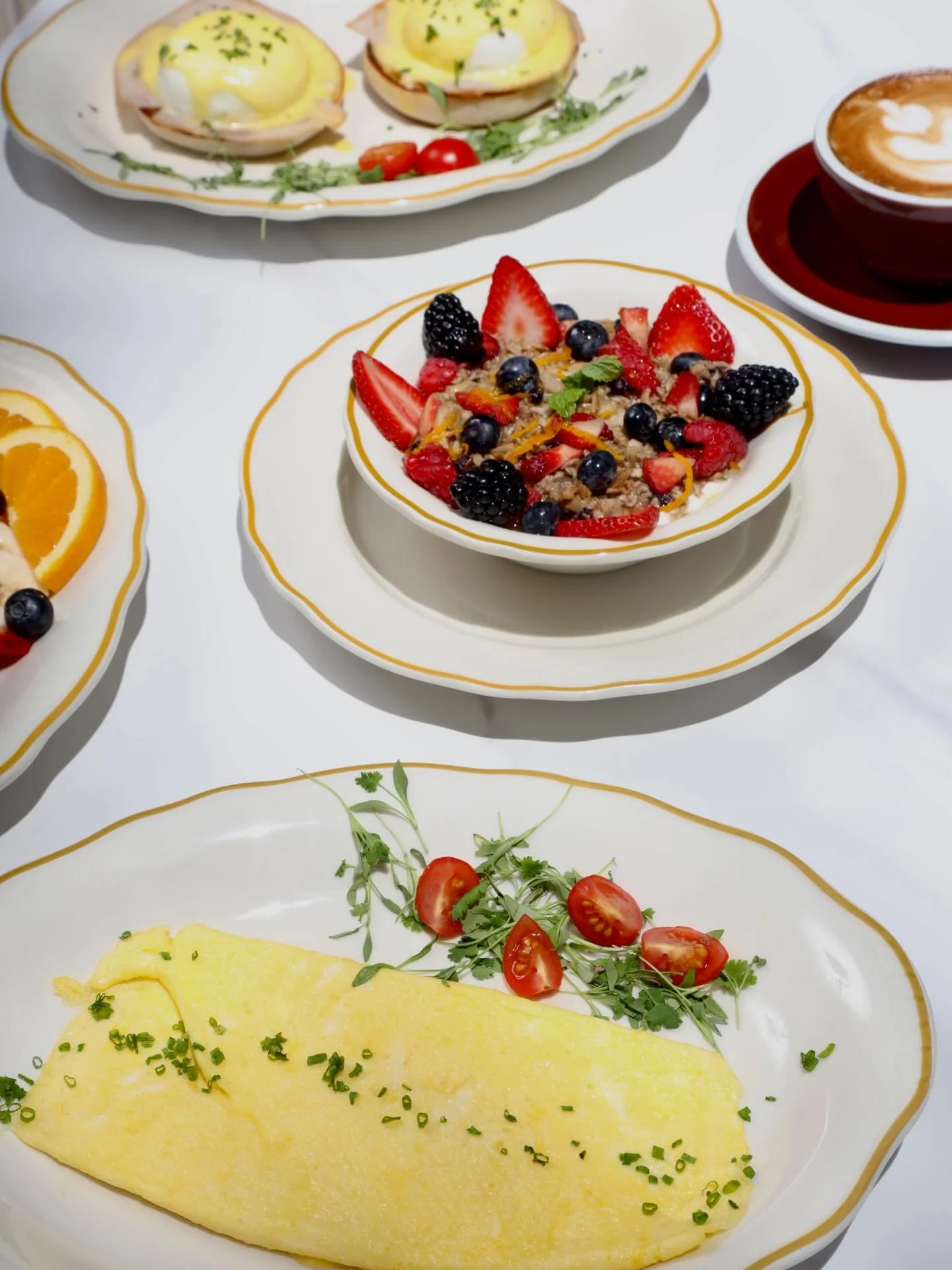 All day menu at @honeysoncollins