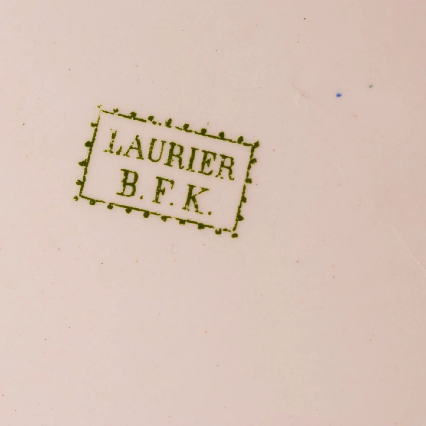 Laurier 7.jpg