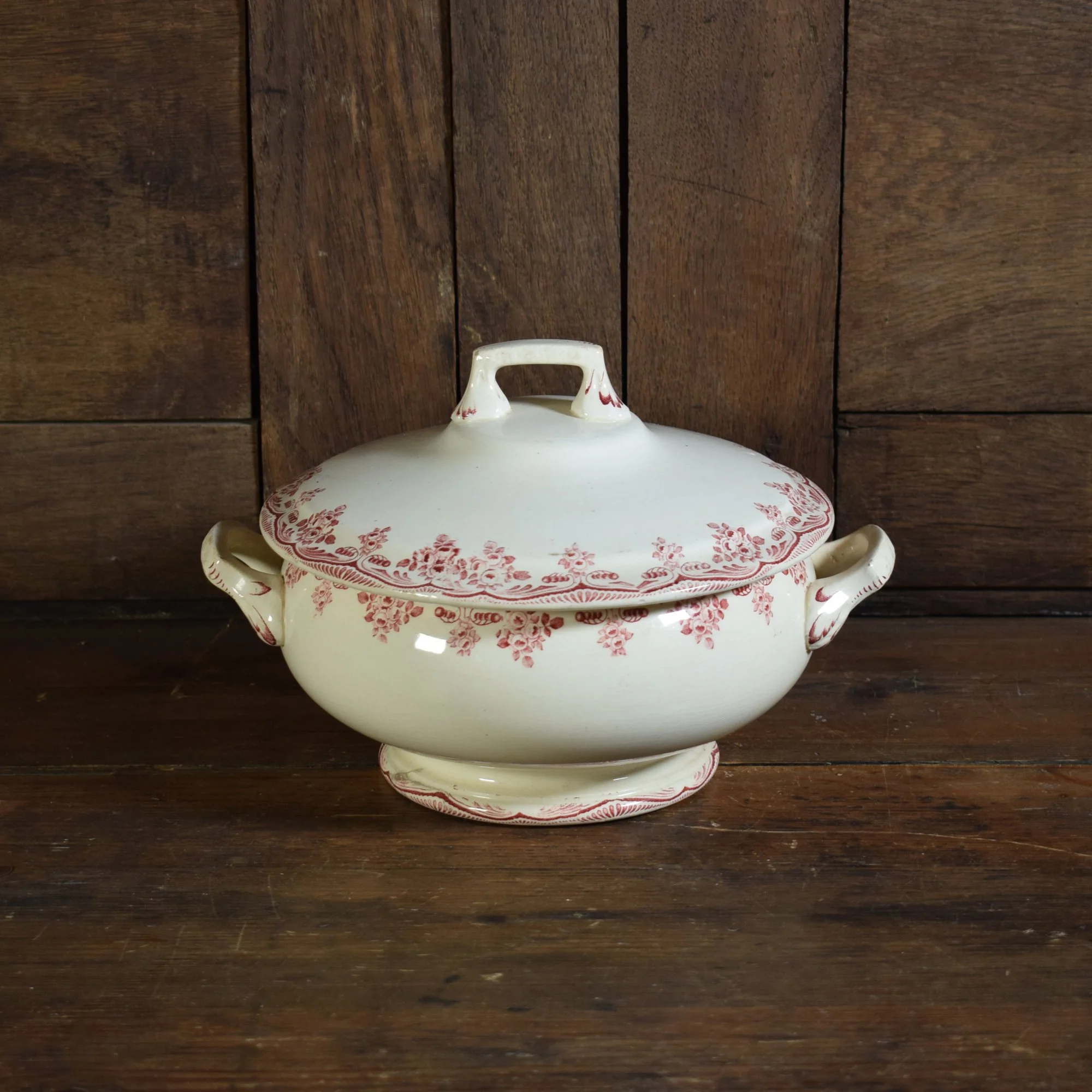 Soupière rouge 1.jpg