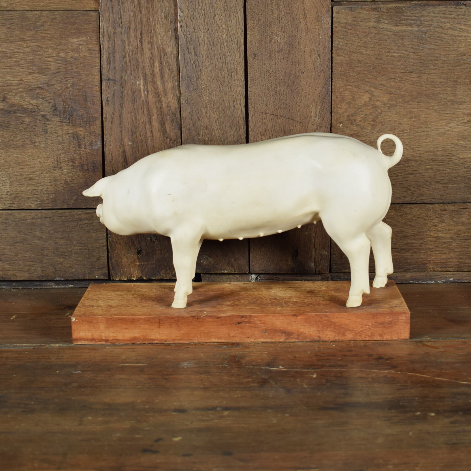 Sculpture de cochon 3.jpg