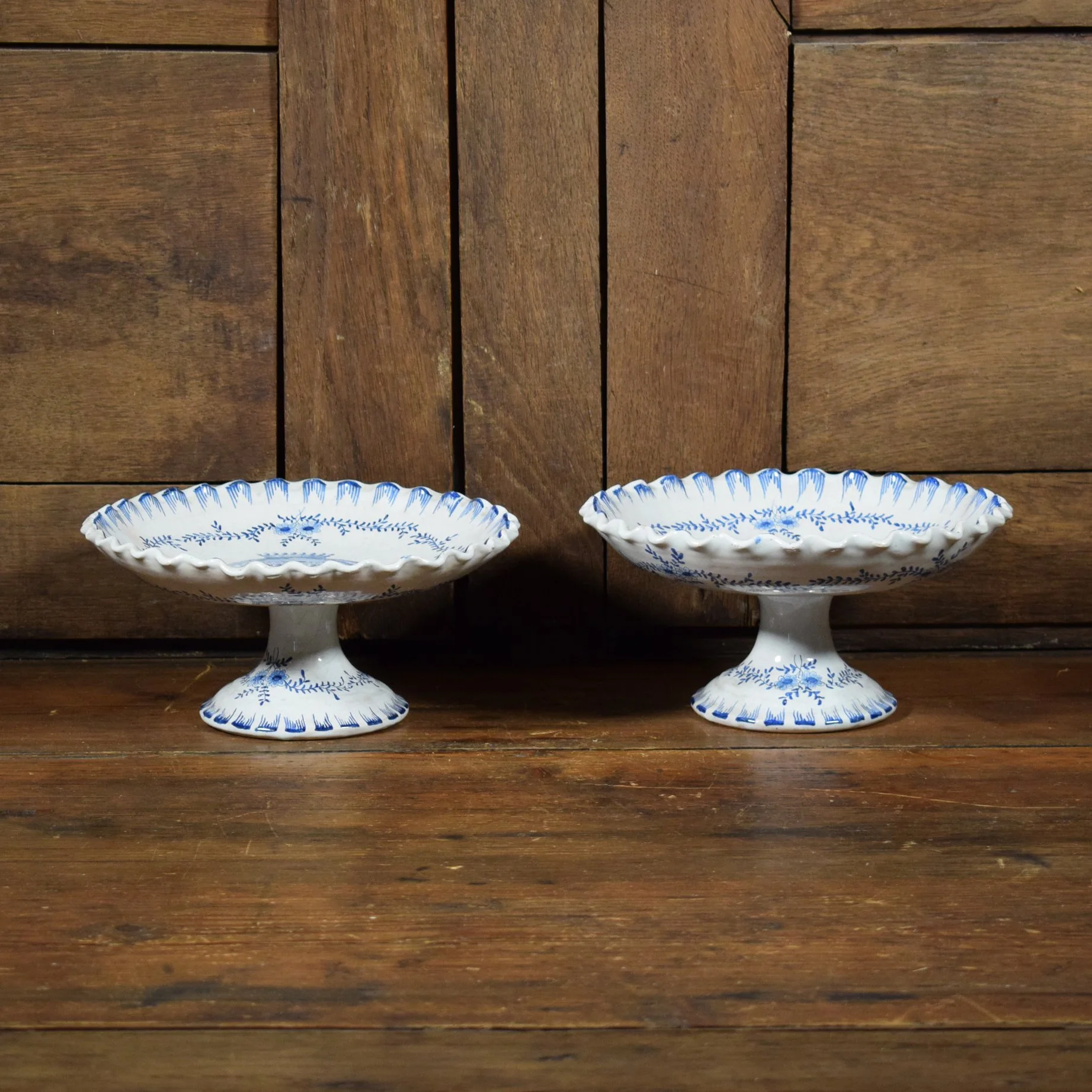 Paire plats blasons 1.jpg