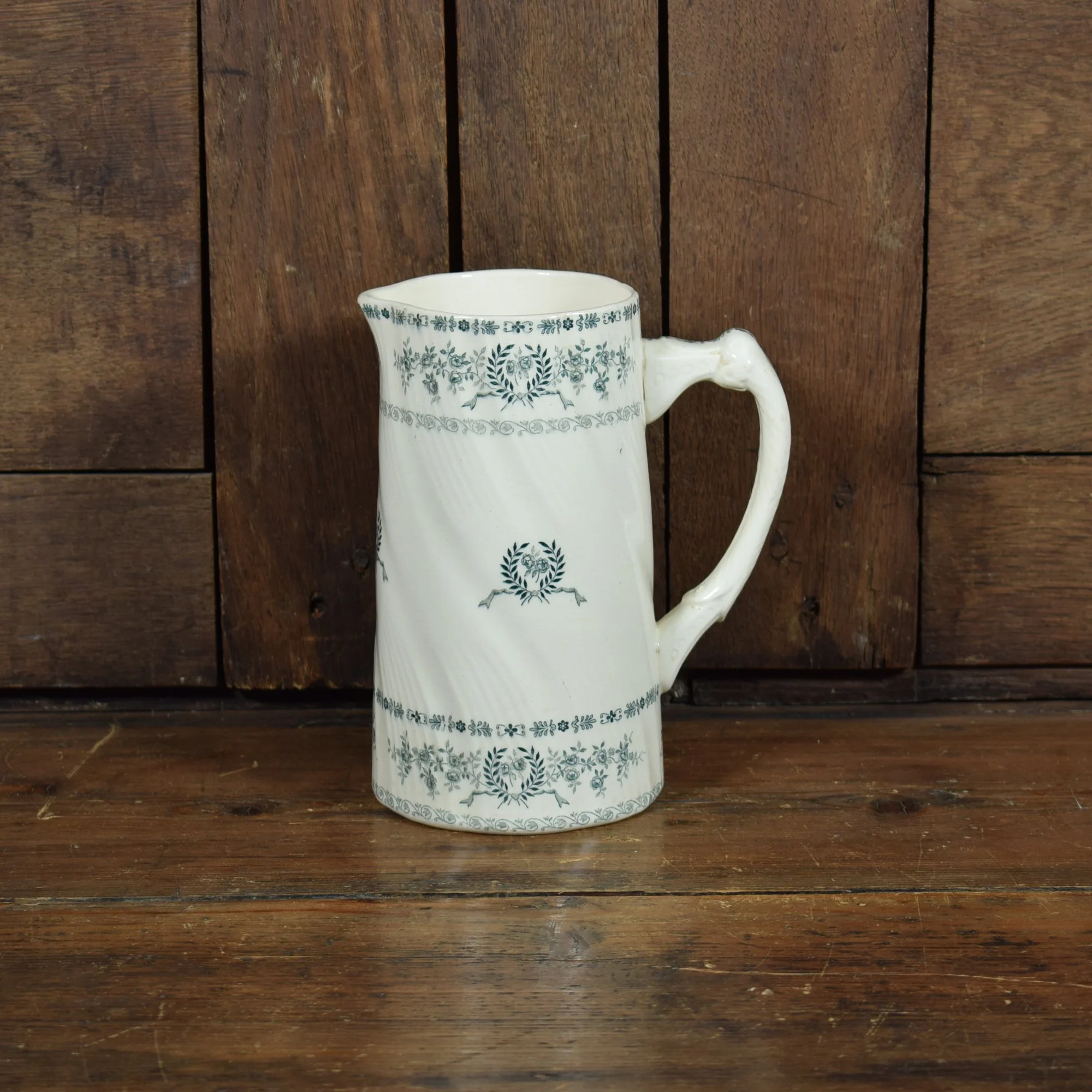 Pichet faience 1.jpg