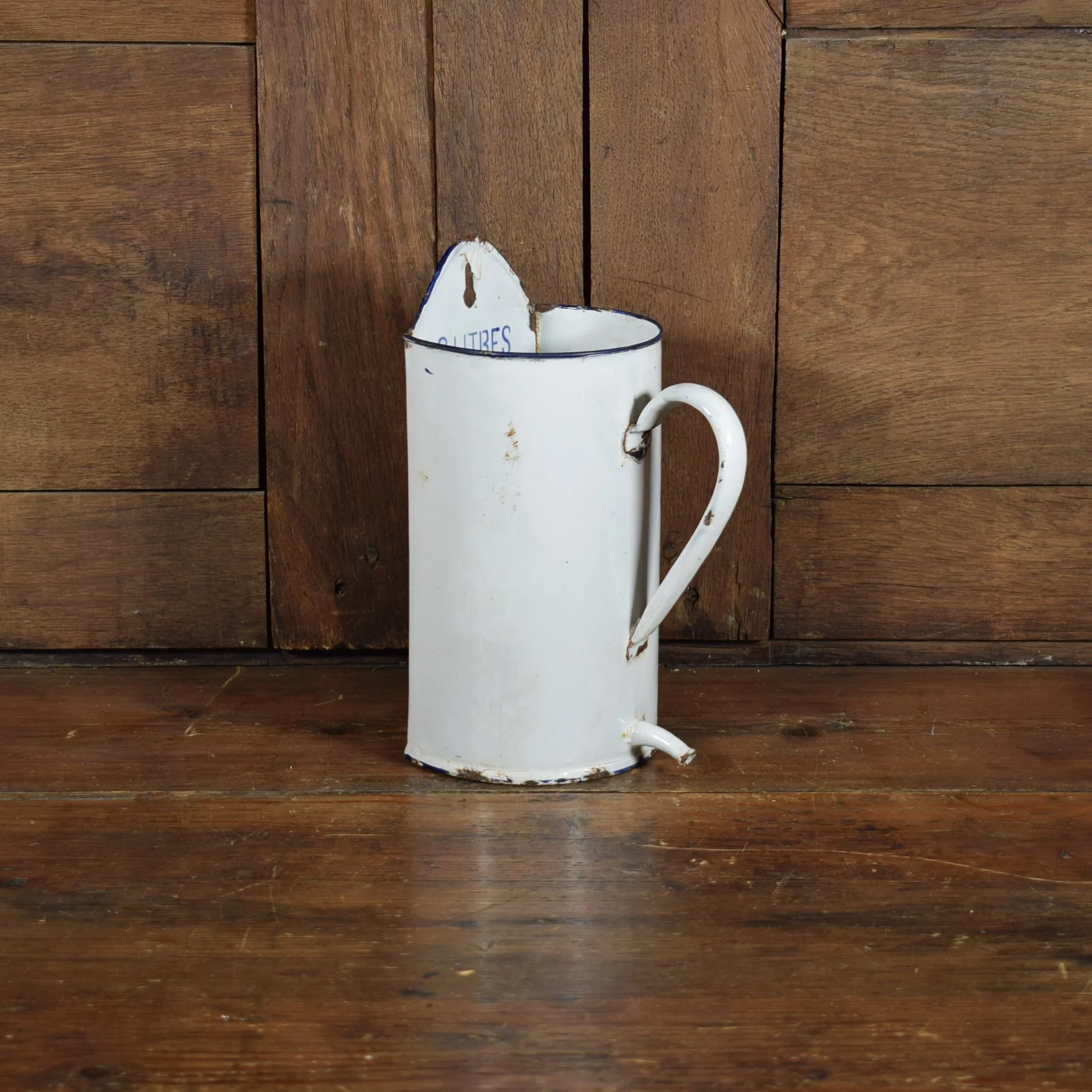 Pot à lavement B 3.jpg