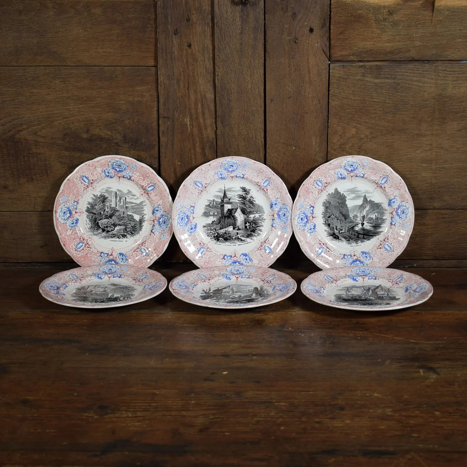 6 Assiettes roses et bleues 1.jpg