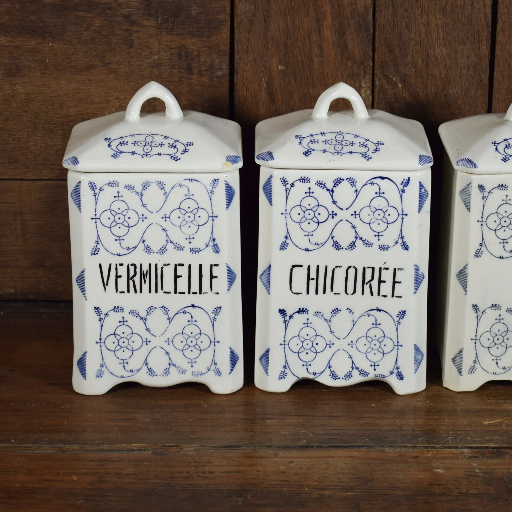 10 pots à épices 3.jpg