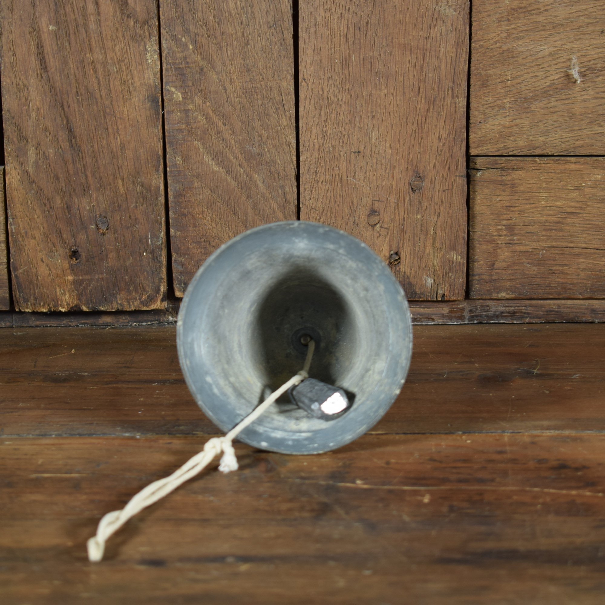 Cloche ancienne 3.jpg
