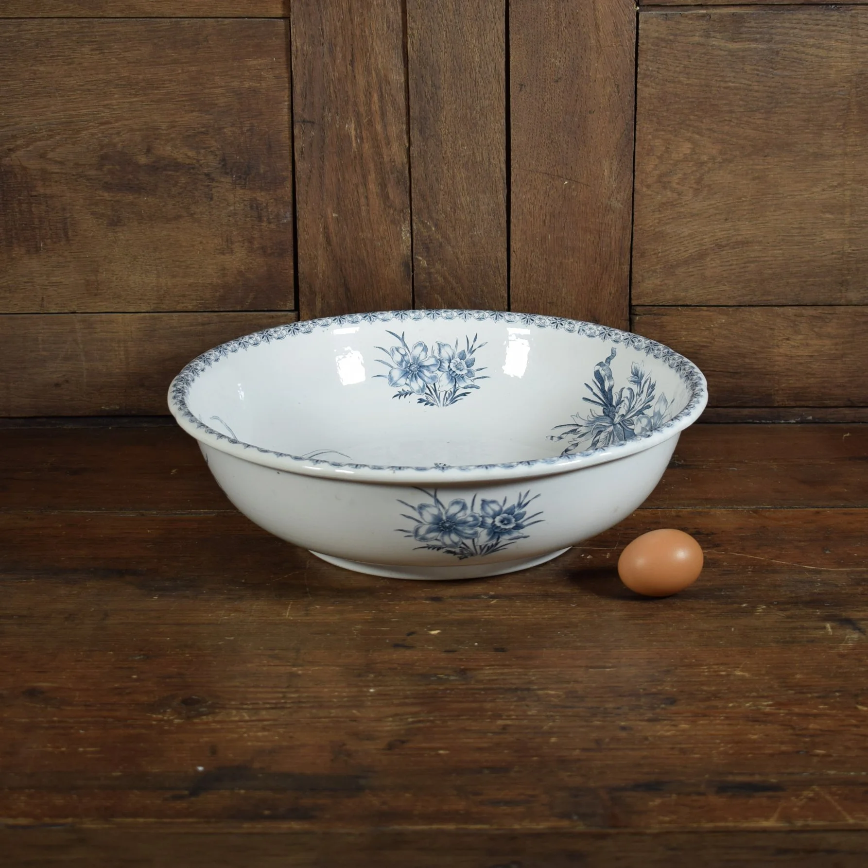 Très grand pot à motifs floraux 2.jpg