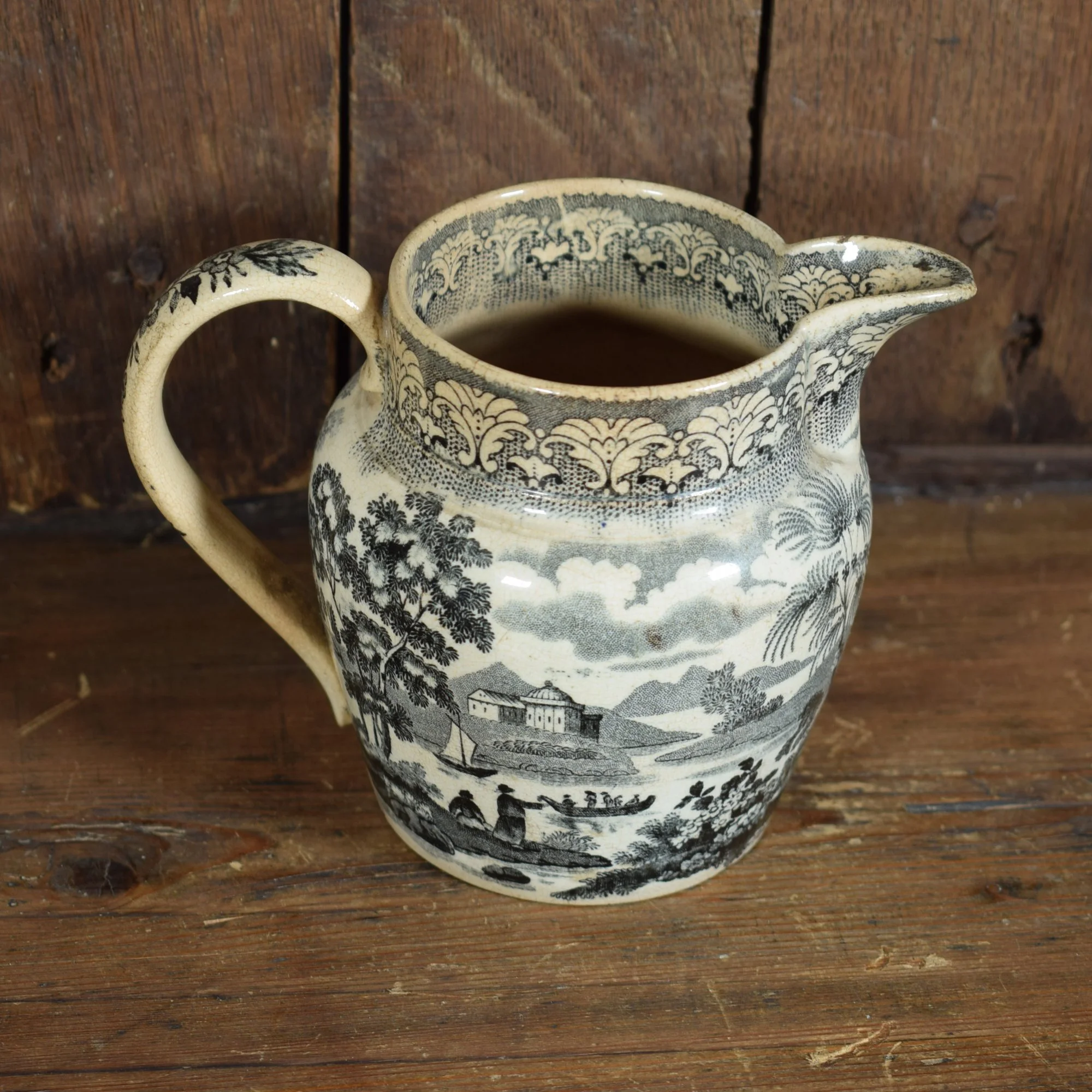 Pichet anglais à motifs noirs 8.jpg