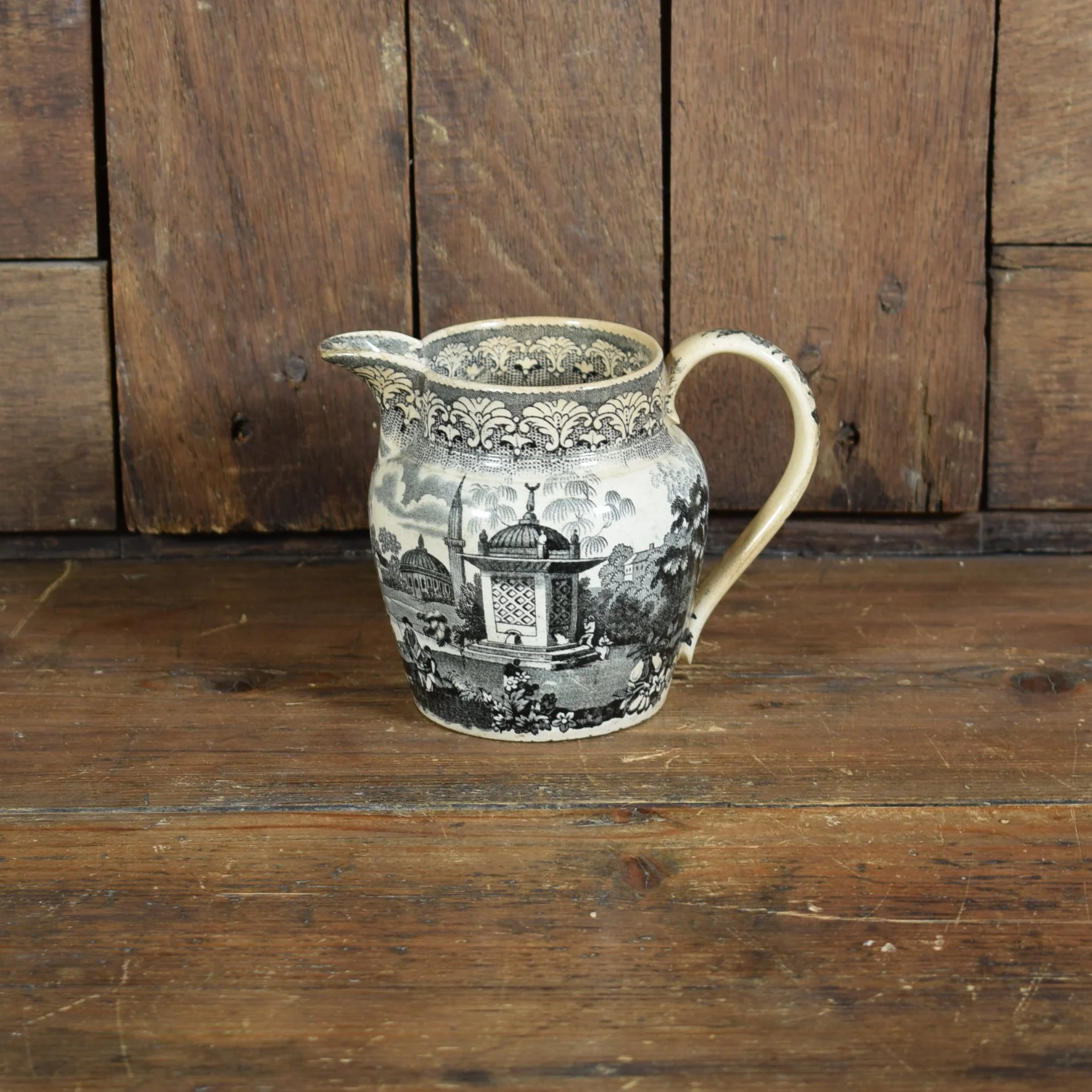 Pichet à lait en faïence