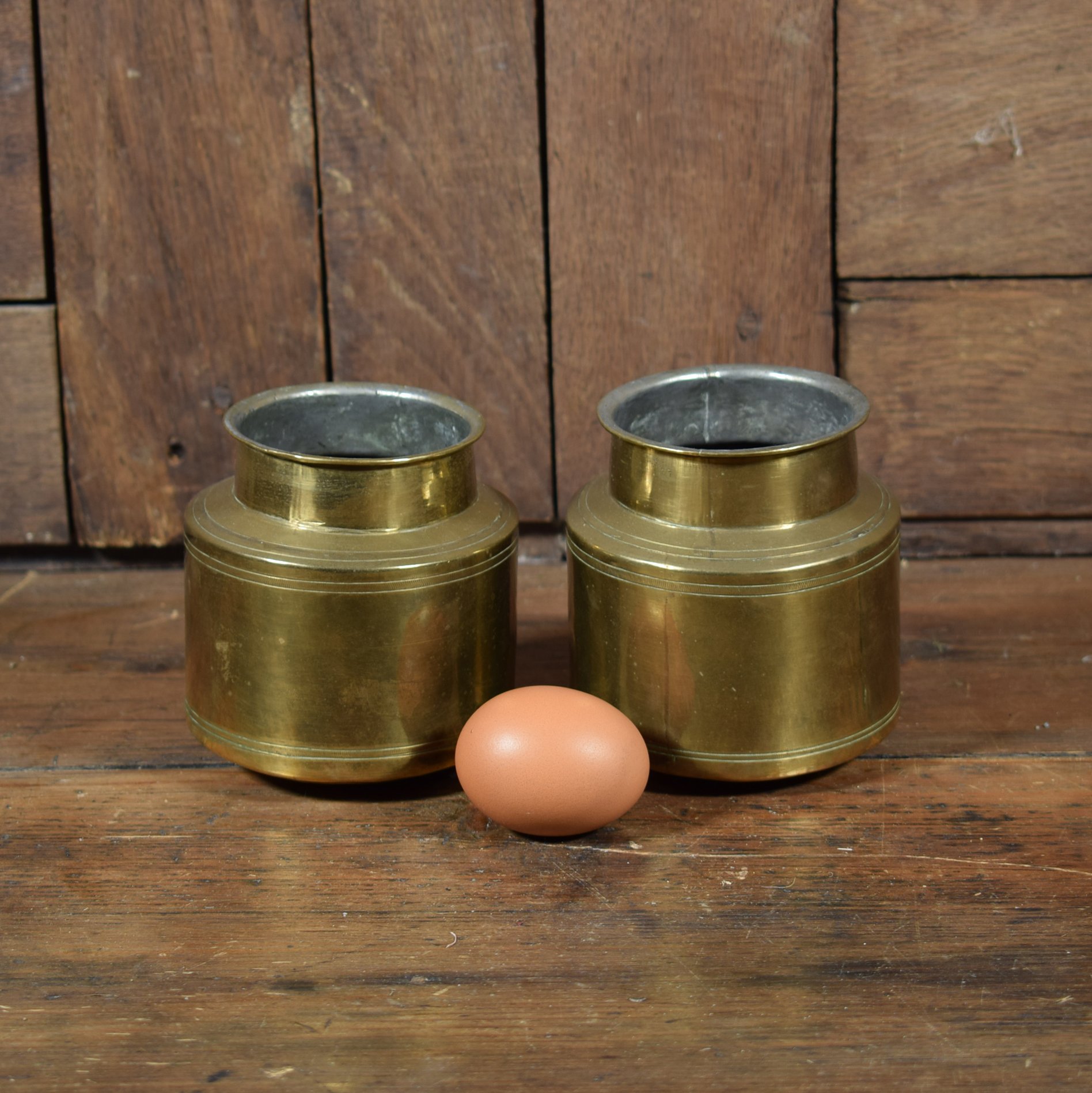 Deux pots en métal 2.jpg