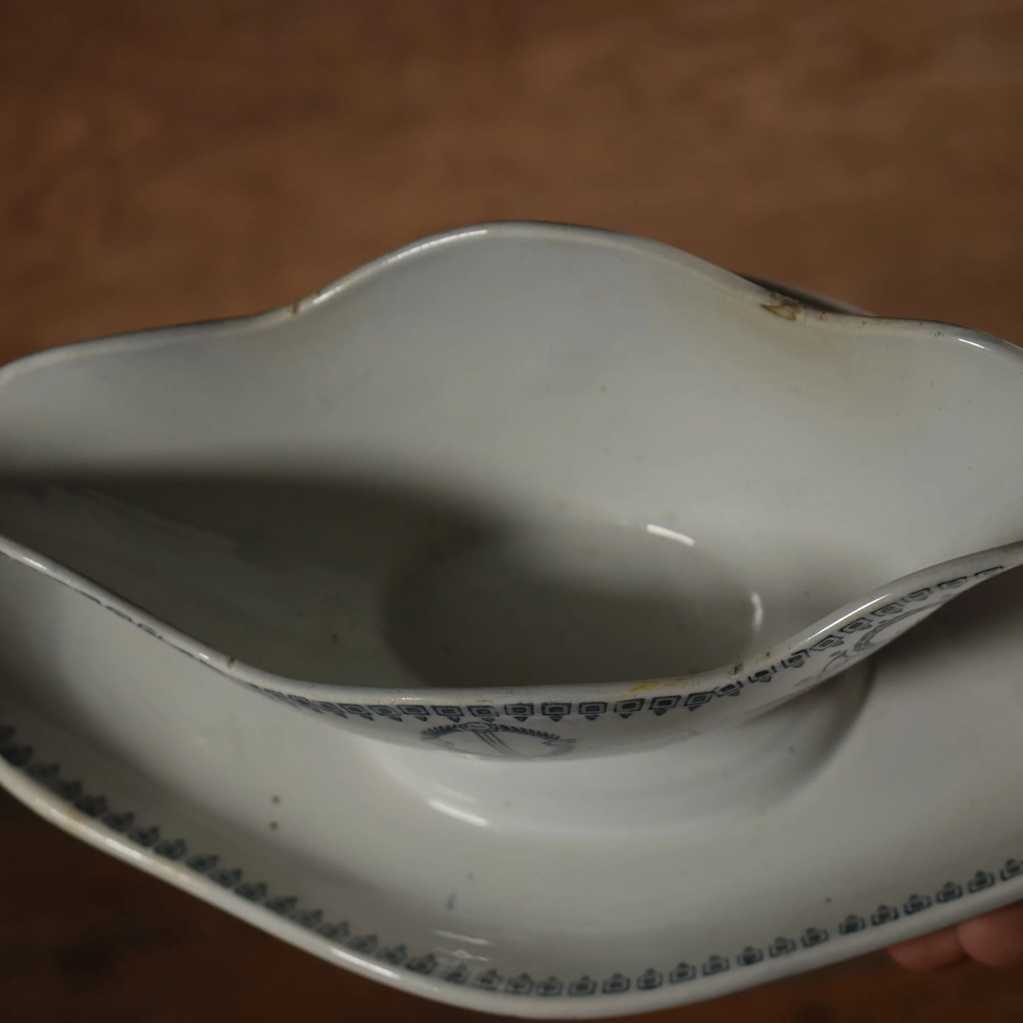 Saucière écusson 5.jpg