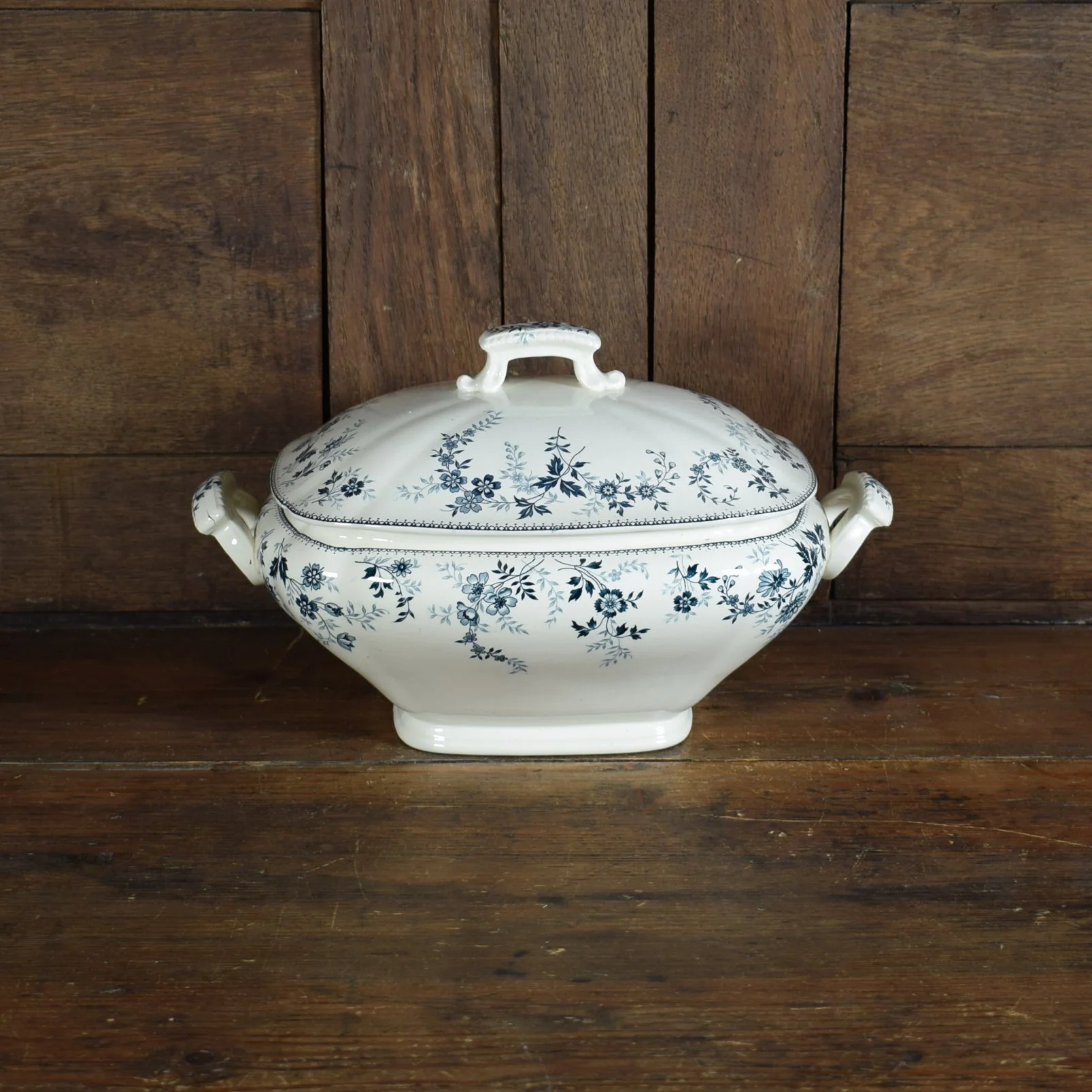 Soupière Dugazon 1.jpg