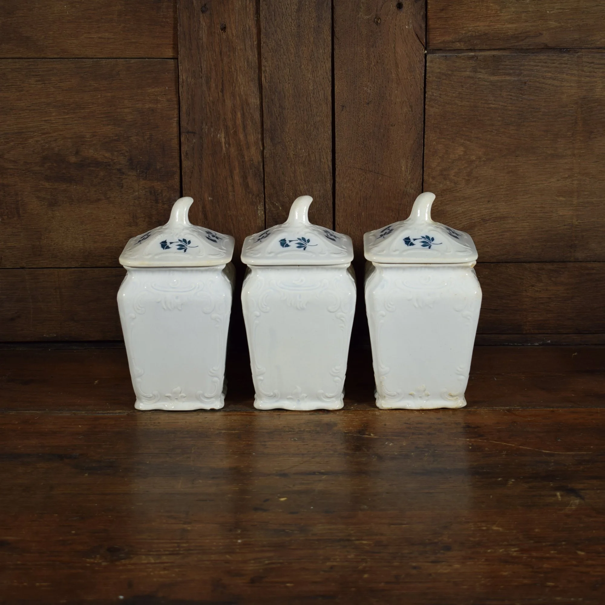 Trois pots à épices 4.jpg