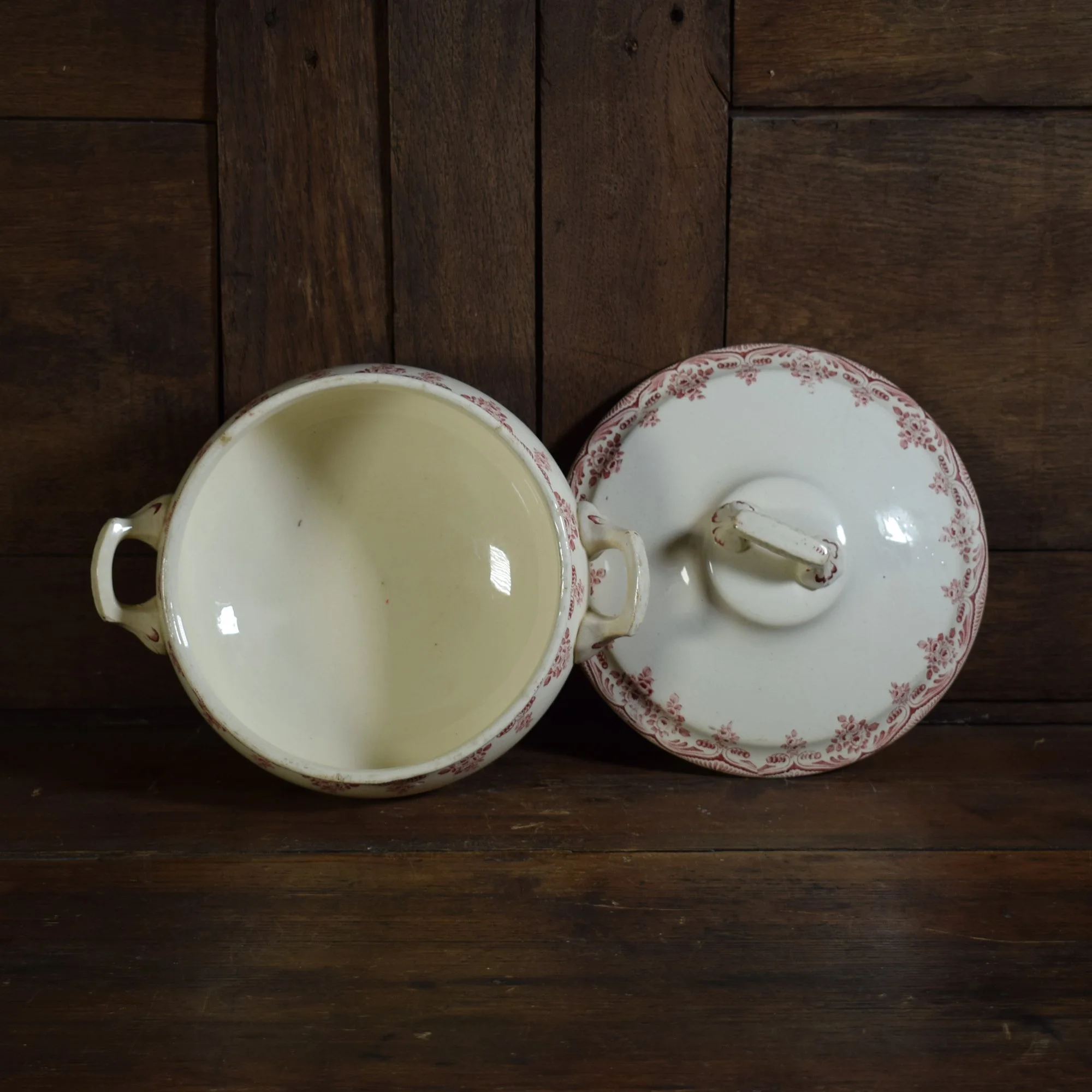 Soupière rouge 4.jpg