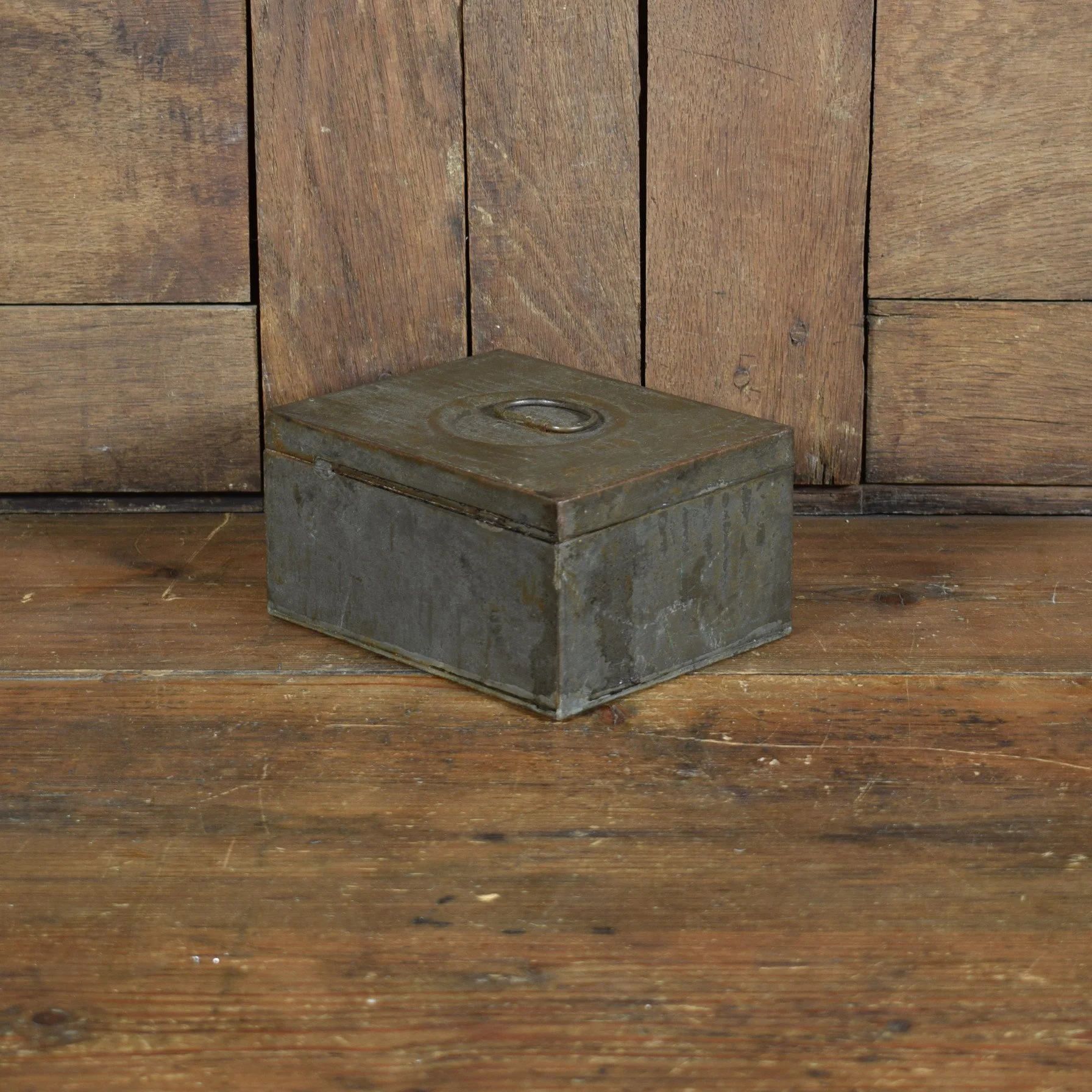 Boite métallique 4.jpg