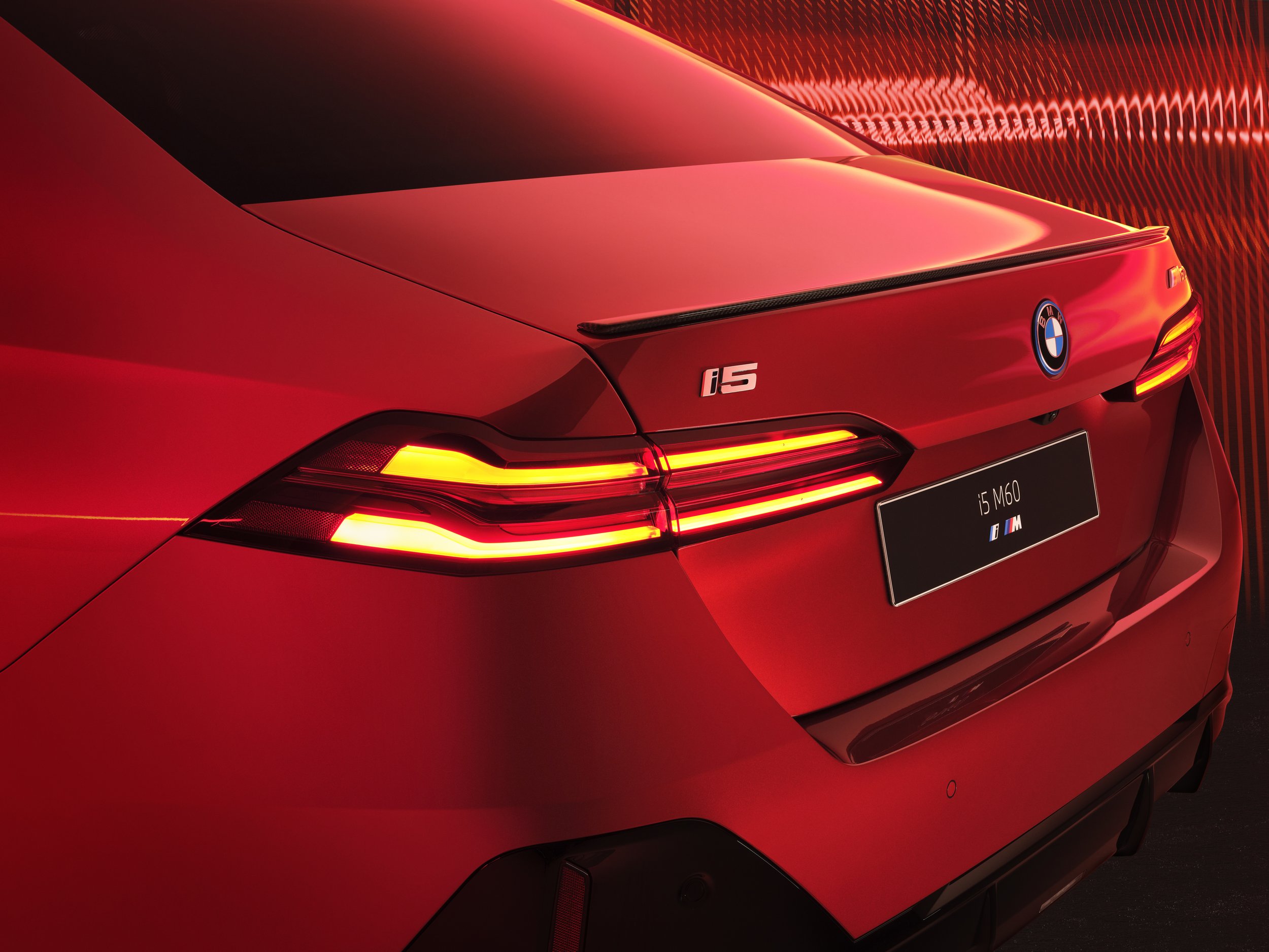 VoguexBMW409_F5_LIGHTS_ON.jpeg