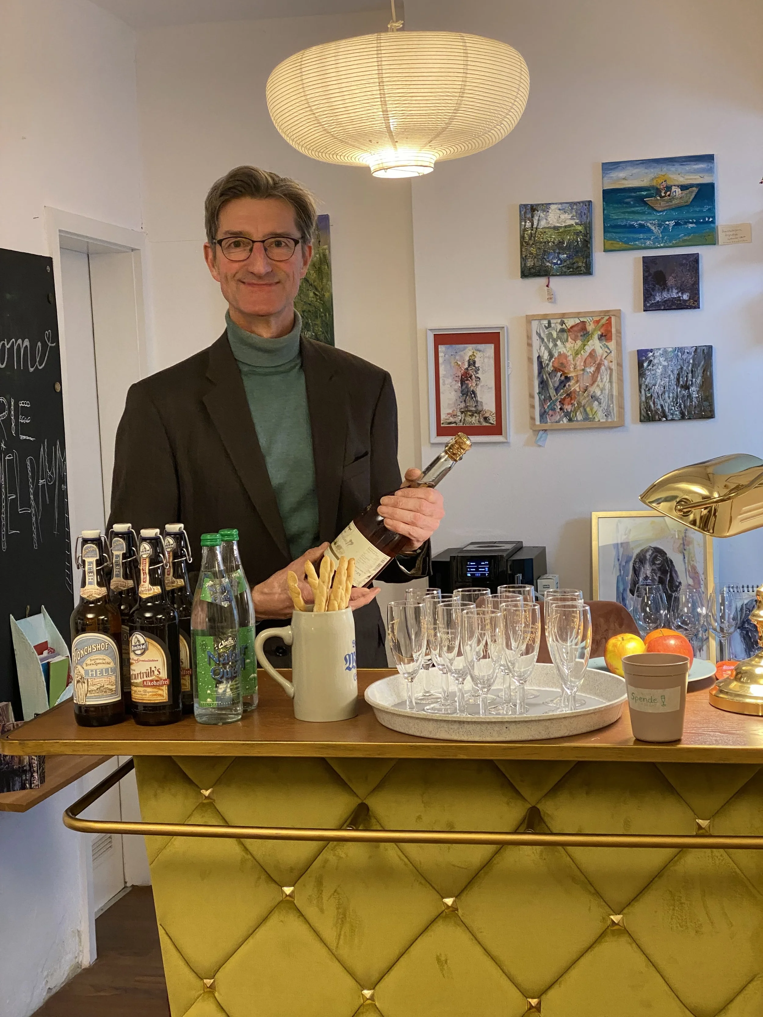 Arndt Polifke in seinem Element als Gastgeber der beliebten Matinée