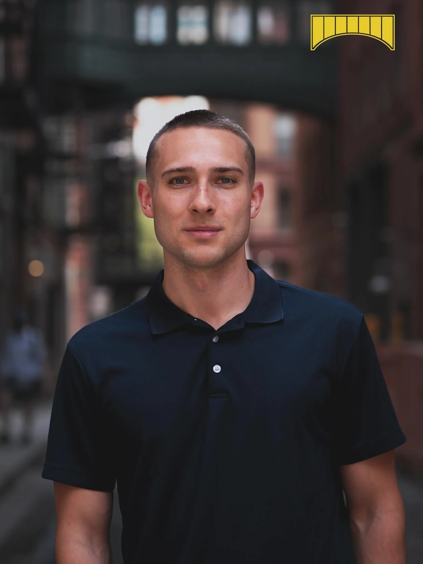 Clean clipper cut ✂️ 
Works on all hair types-straight,wavy,curly,coily.
📩DM to book 
#tribeca#barbertribeca#staplestreet#skybridge#gentleman#