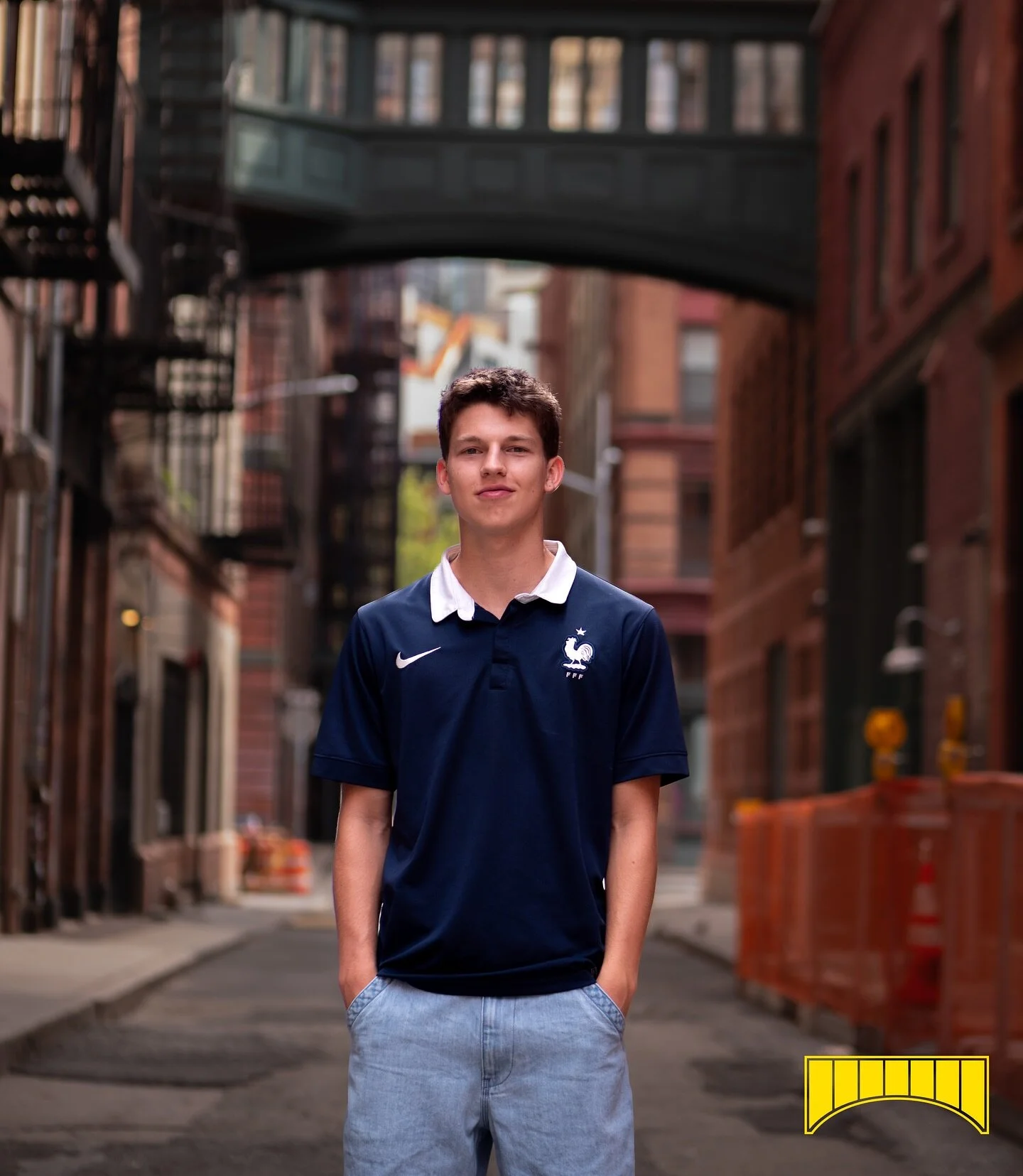 ✂️scissors with a French twist. 
Clean scissors cut for a young client repping Les blues 🇫🇷 sharp lines, sharper style. 
Bringing that French flair straight to Tribeca NYC,
#tribeca#barbershop#NYC#lesbleus#scissor