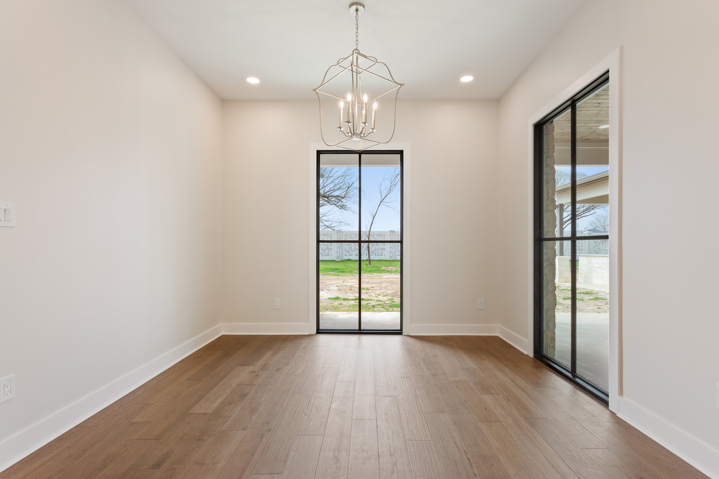 12-942 Fawn Dr (12).jpg