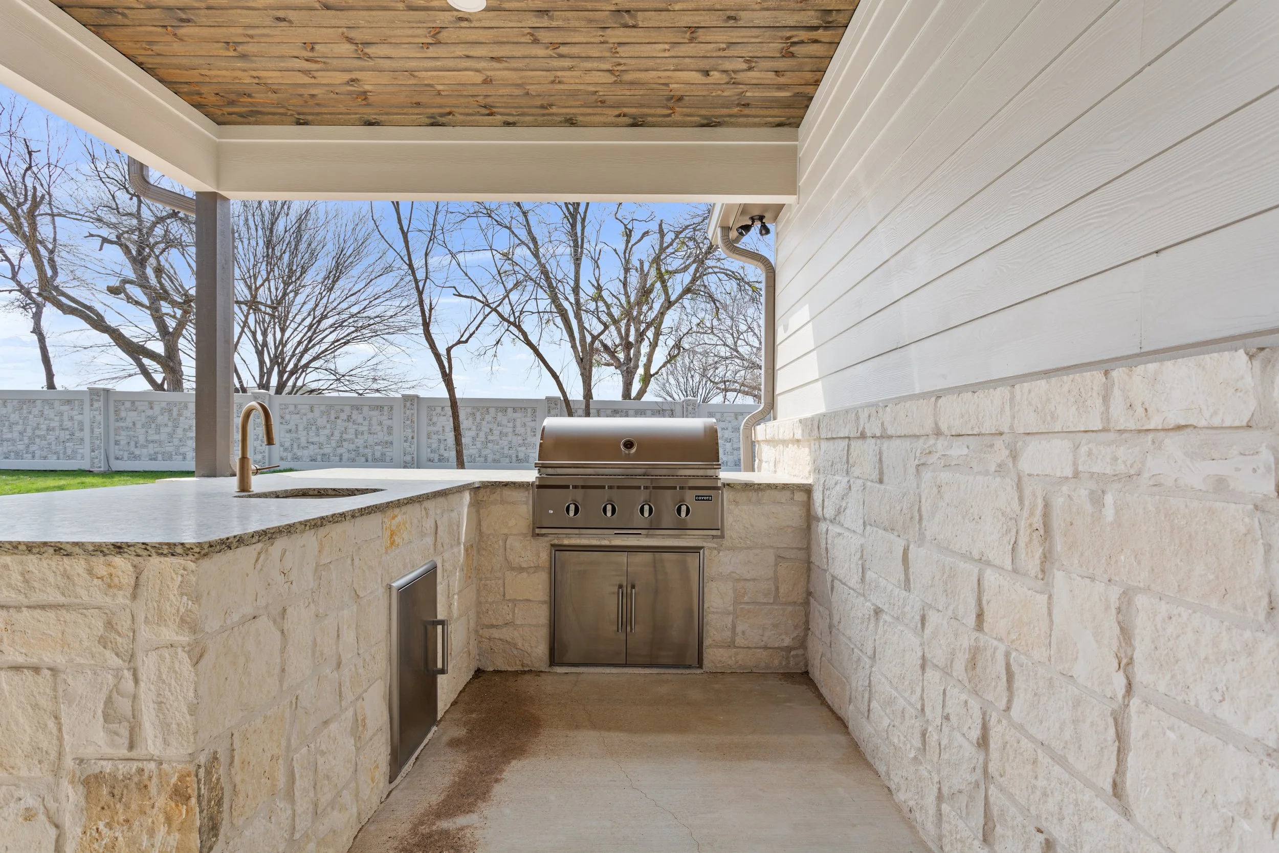 38-942 Fawn Dr (37).jpg