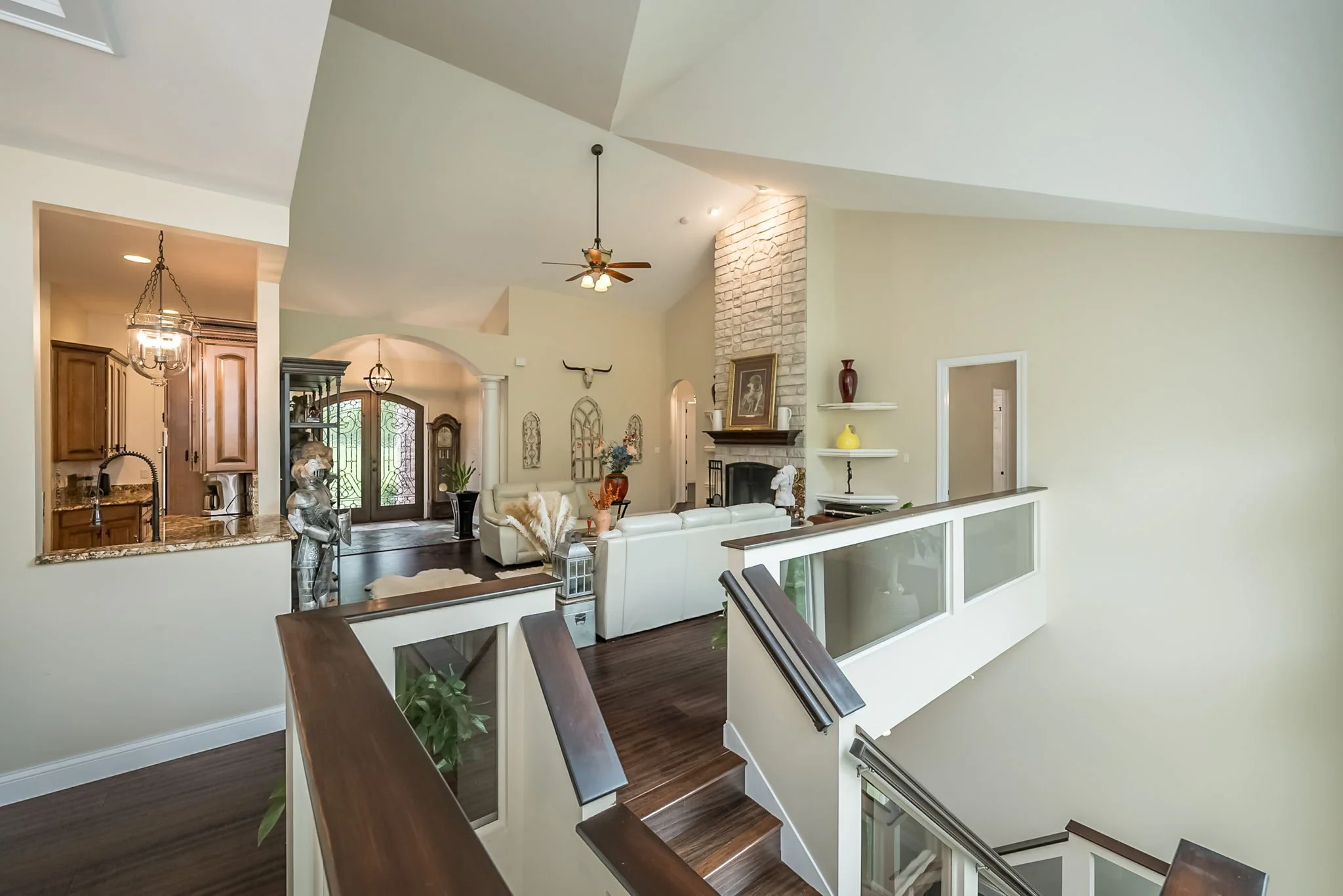 23-web-or-mls-19140 Melrose Rd - S Alu (22 of 79).jpg