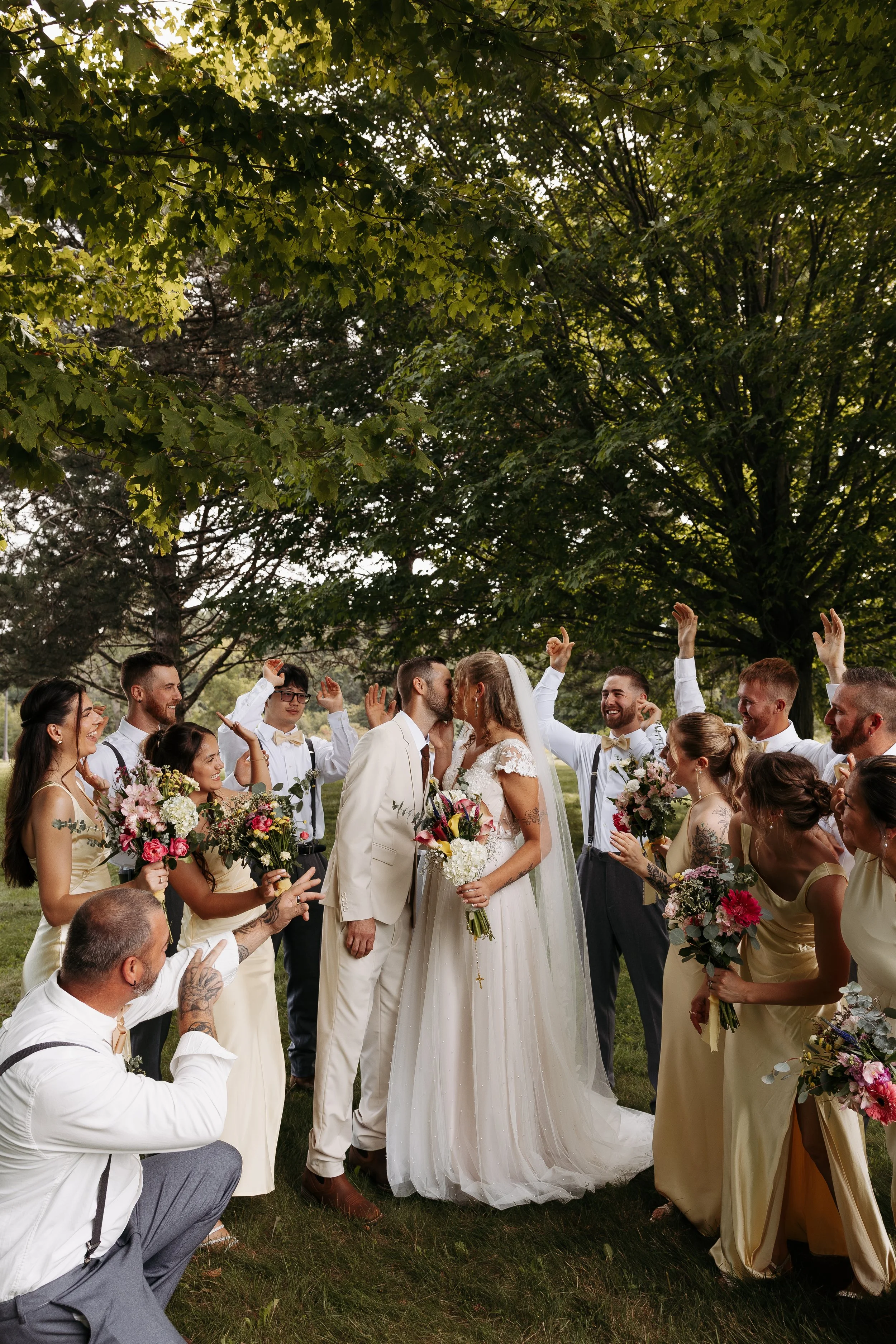 Julia & Levi - Sneak Peeks-15.jpg