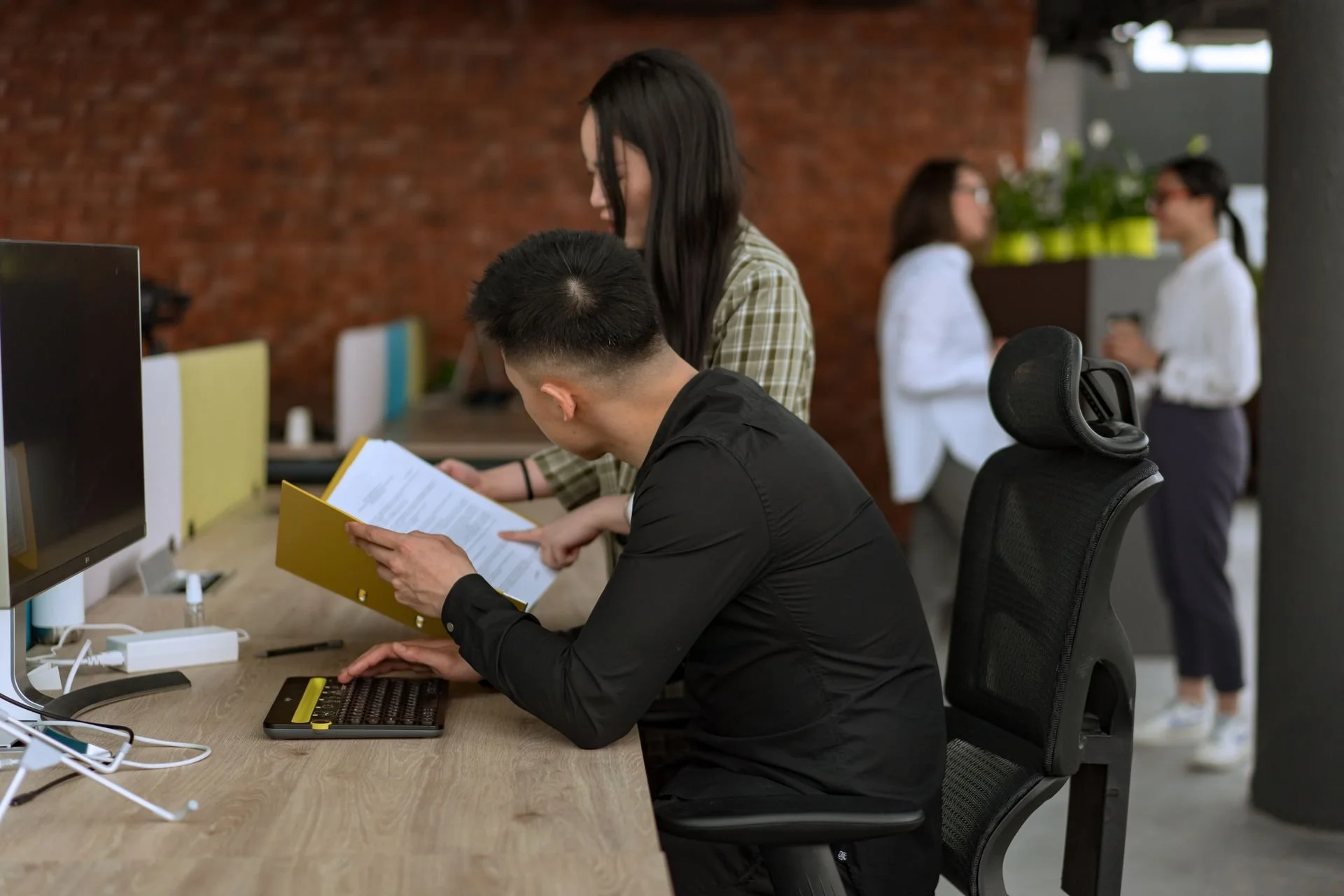 Does My Employer's Health Plan Follow Me If I Relocate to Another Province for Work?