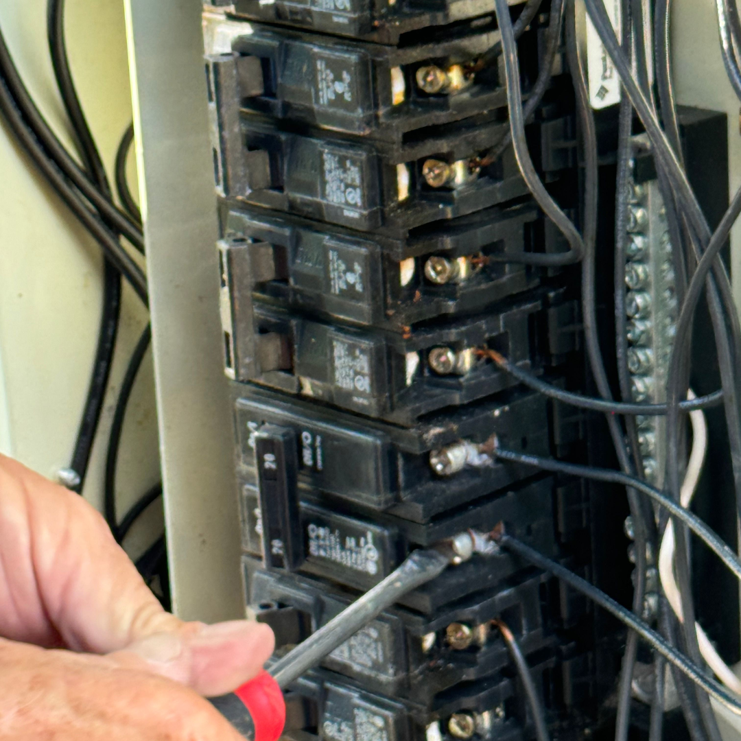 ⚡ Common Pool Electrical Issues (and Why They’re Dangerous)