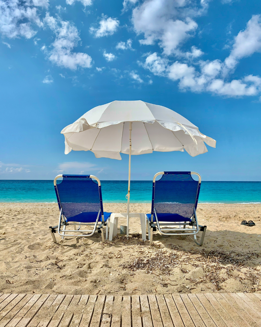 🌴 Vacation Coming Up? Here's How to Keep Your Pool Crystal Clear While You're Away 🏊☀️