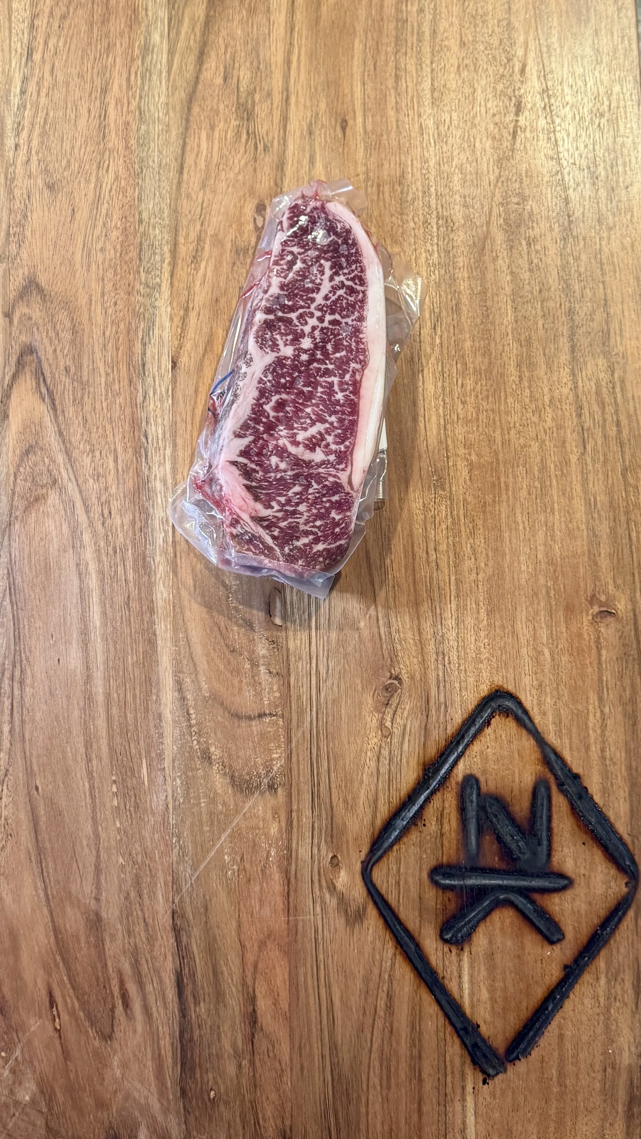 New York Strip (8-10 oz) – 100% Japanese Wagyu
