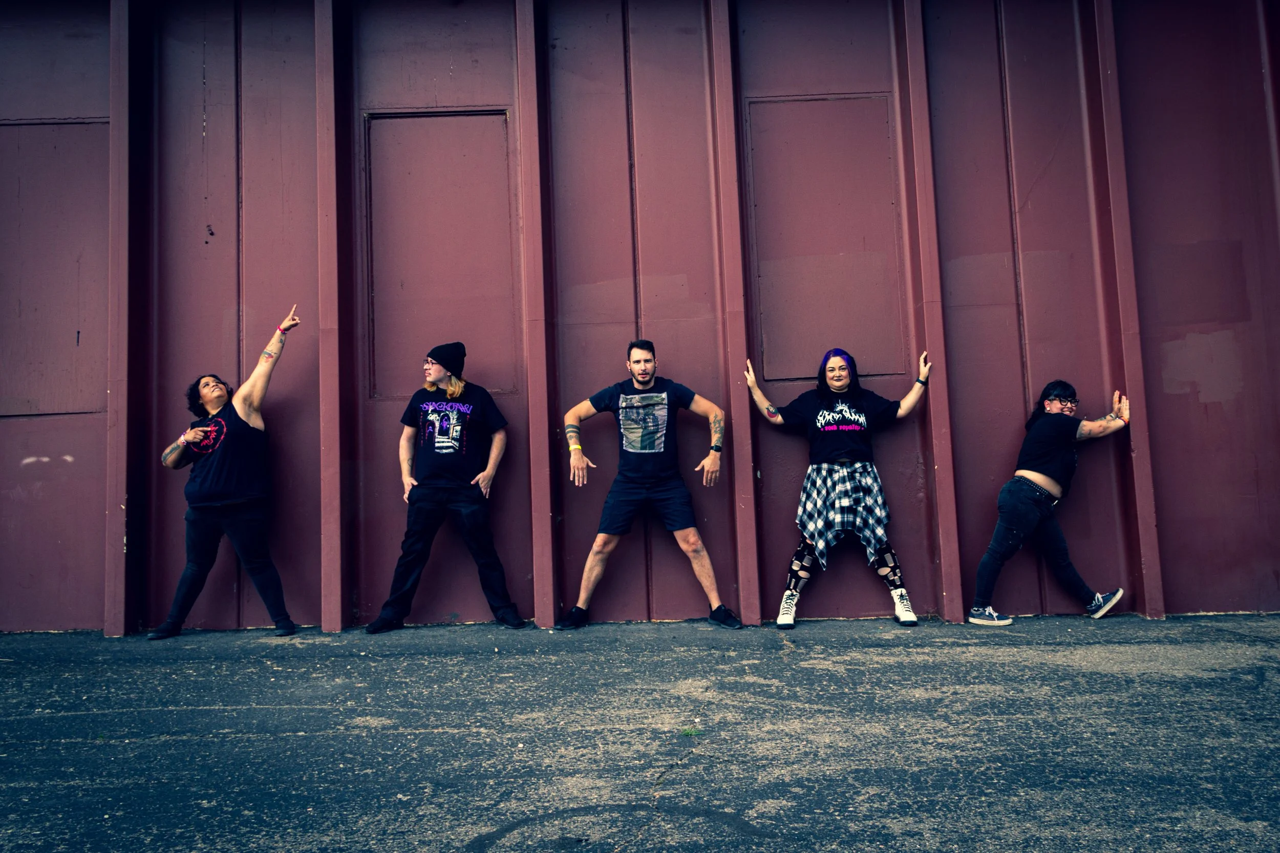GROUP Red Wall-00000000019.jpg