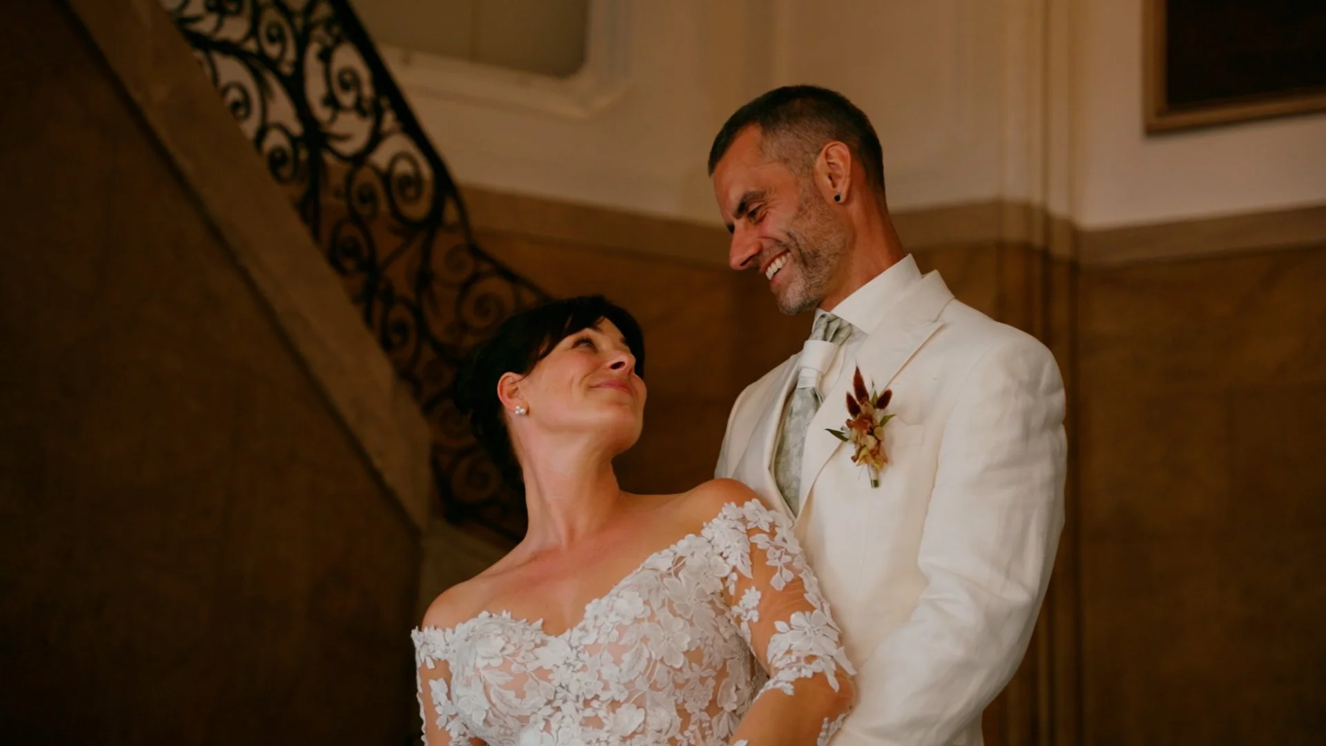 Sequenza 01.00_03_24_04.Immagine001.jpg