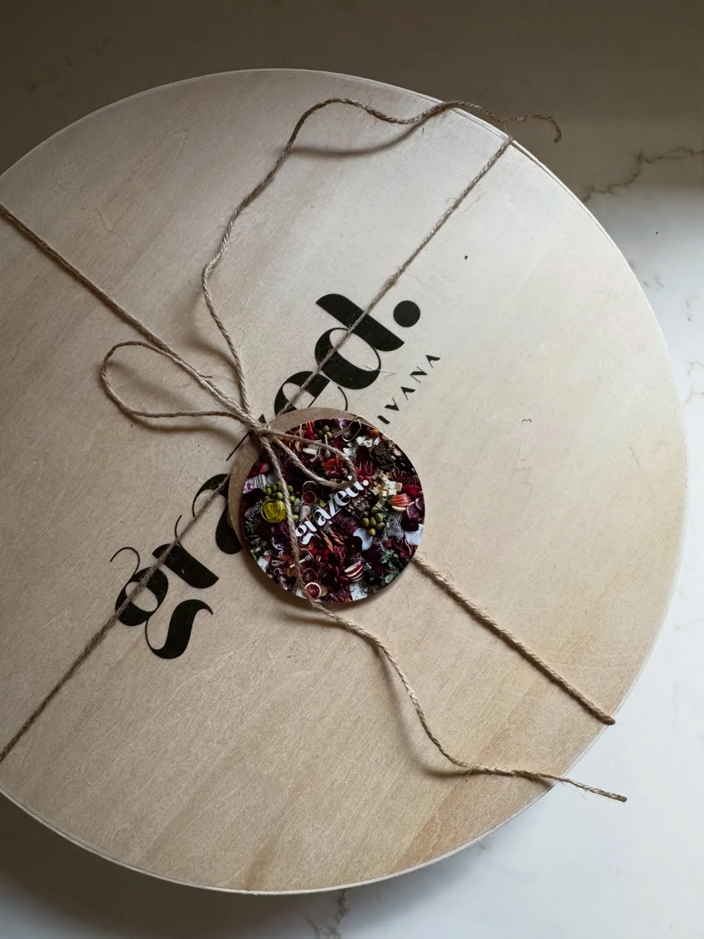 A gift that always feels personal, elevated, and unforgettable 🎁

Grazed boards are made to impress. Perfect for birthdays, welcoming a new baby, hostess gifts, real estate closings, or simply saying thank you in a way that feels thoughtful and refi
