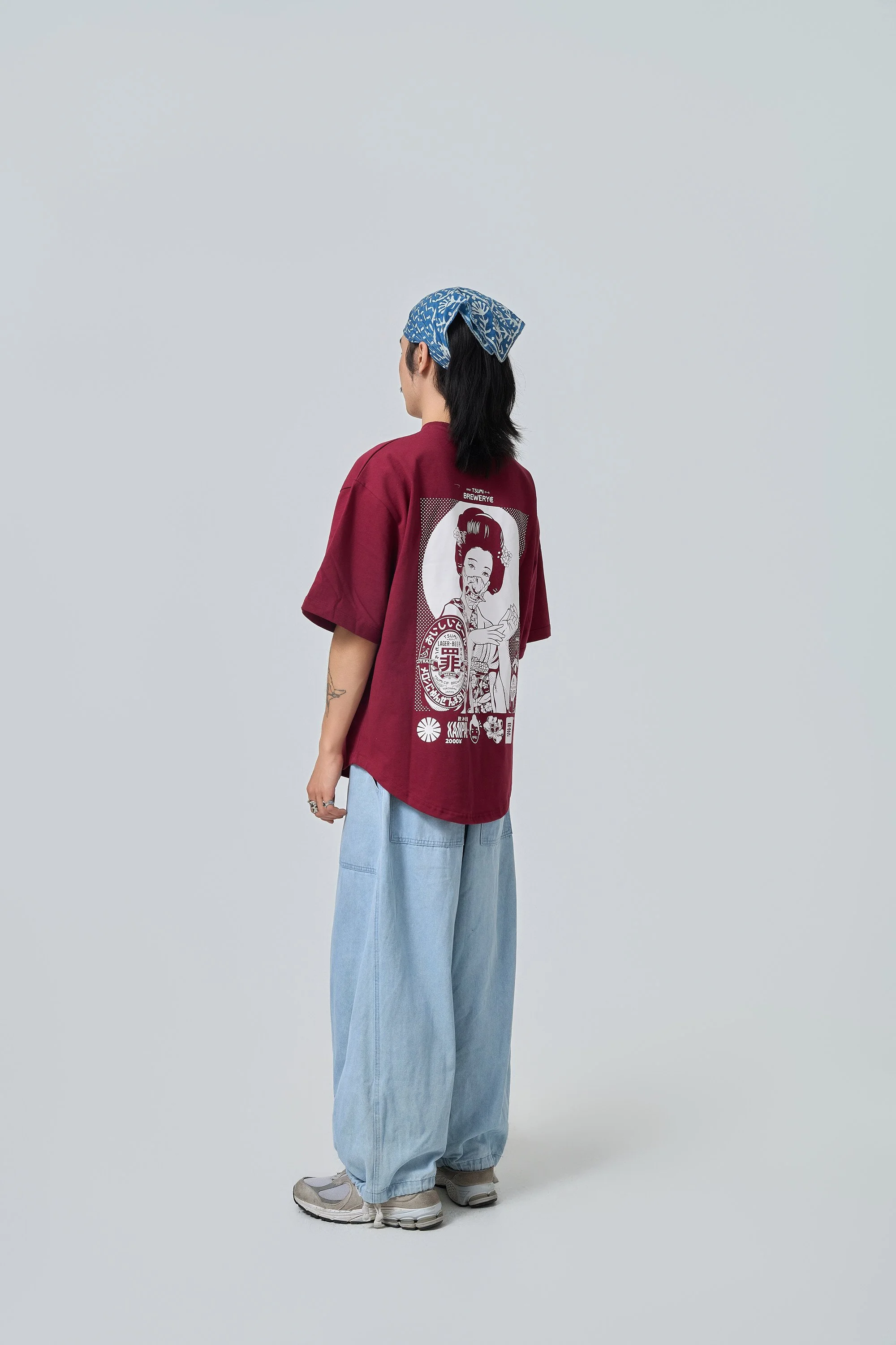 tsumi-tshirt-burgundy-back_fullbody_styling-rosemary-gosselin.jpg.jpg