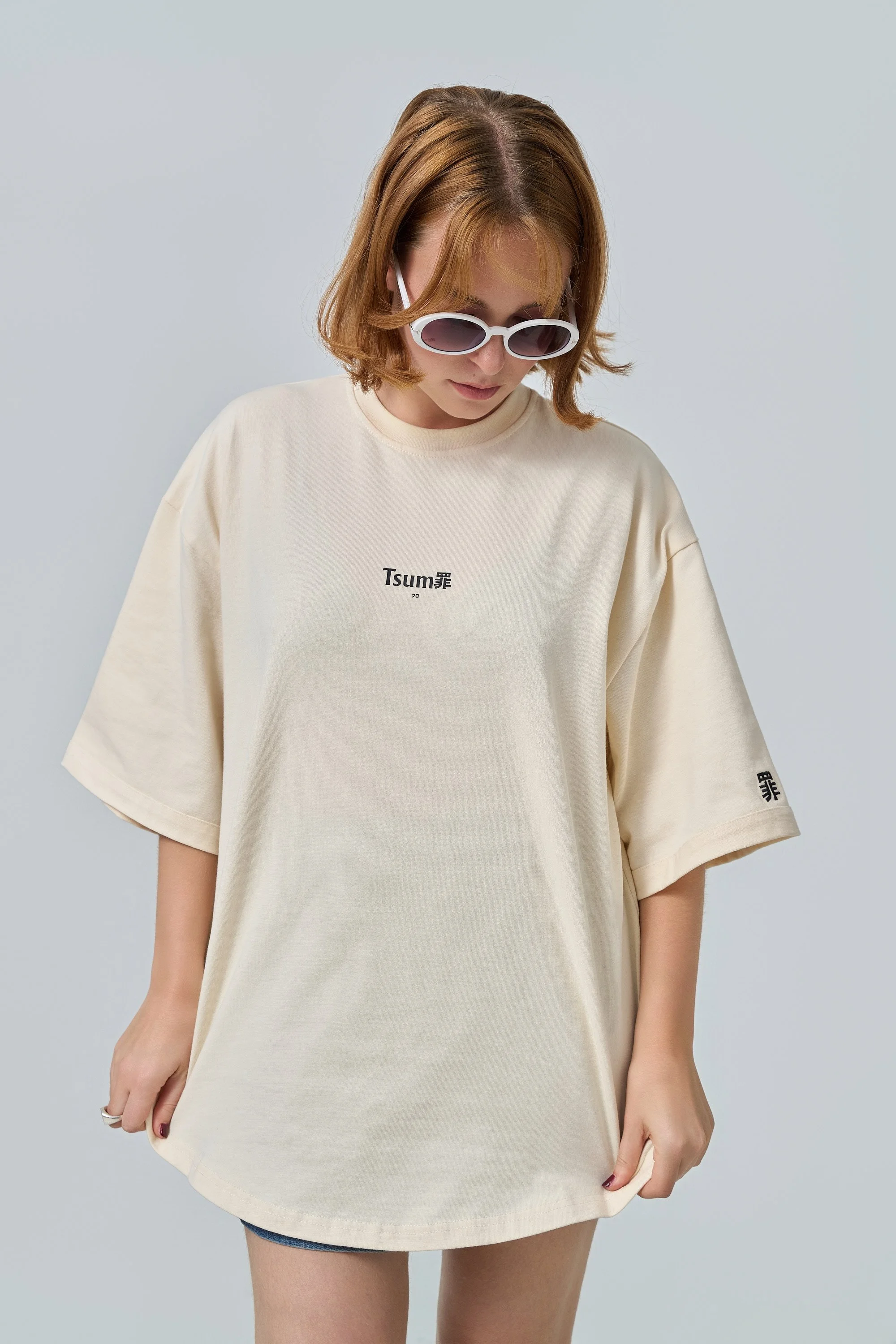 tsumi-tshirt-beige-front_halfbody_rosemary-gosselin-styling.jpg.jpg