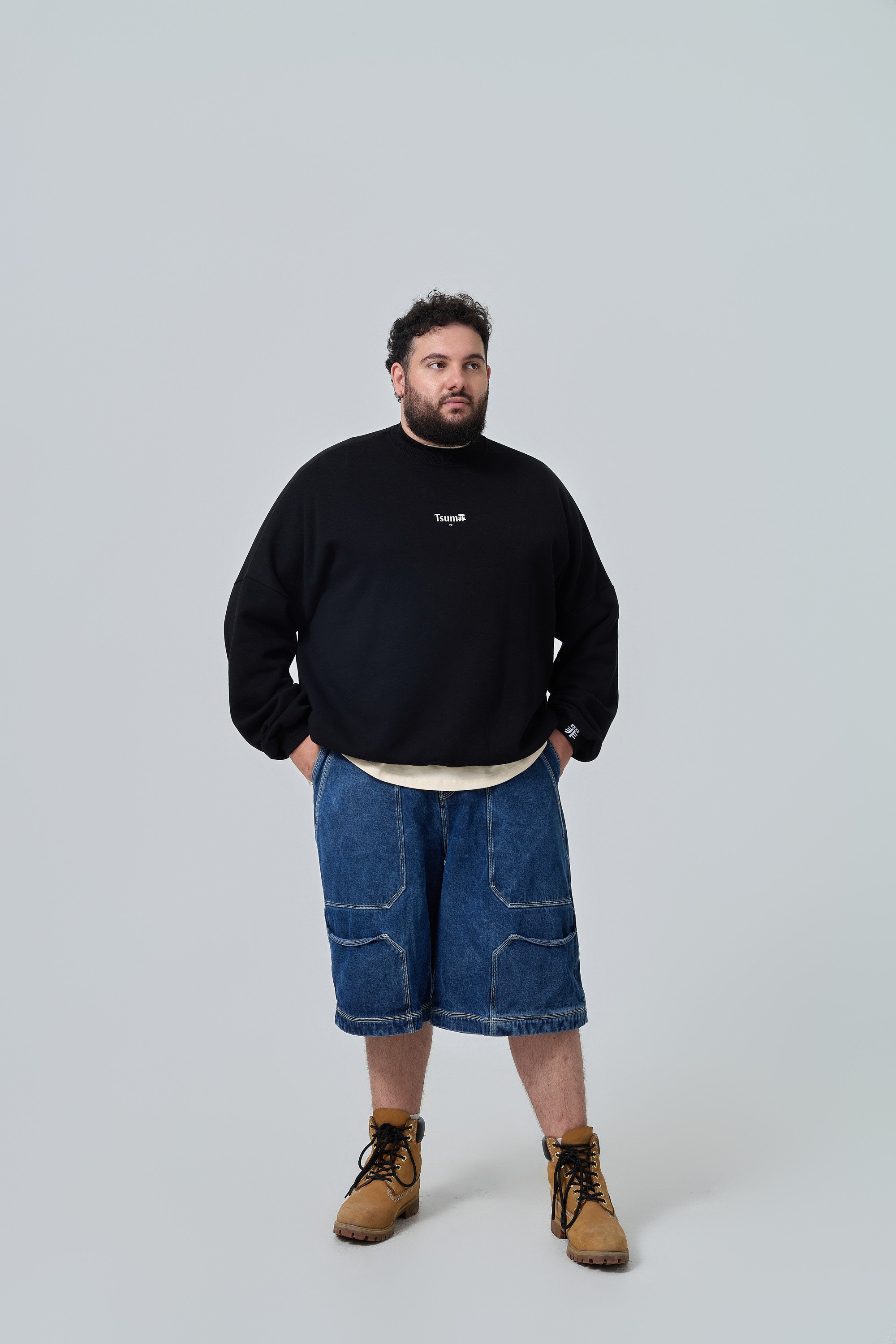 tsumi-sweatshirt-black-front_fullbody_styling-rosemary-gosselin.jpg.jpg