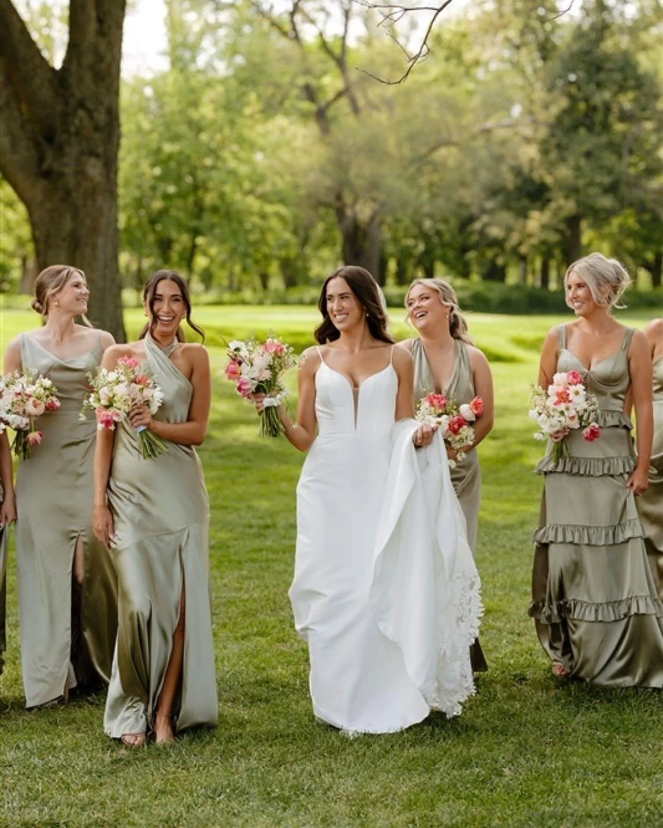 Five Six One Bride &amp; her babes 🤍
&bull;
&bull;
&bull;
&bull;