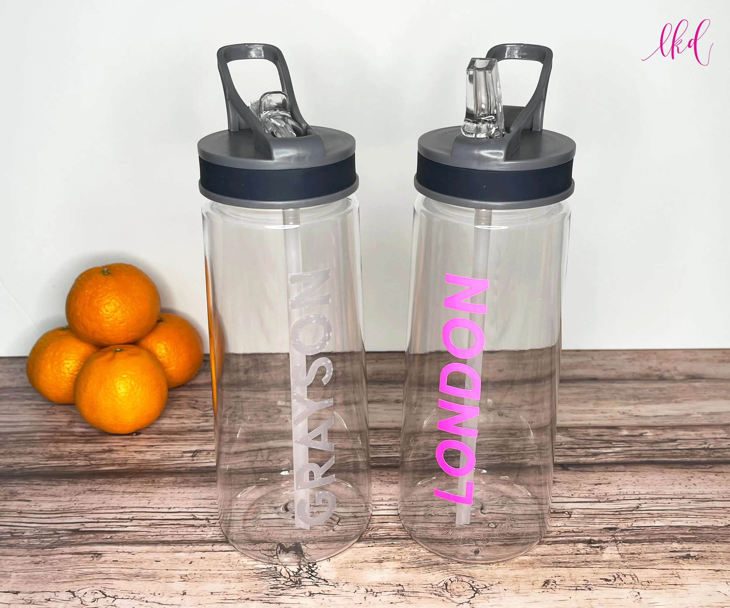 Color Changing Water Bottle 01.jpg