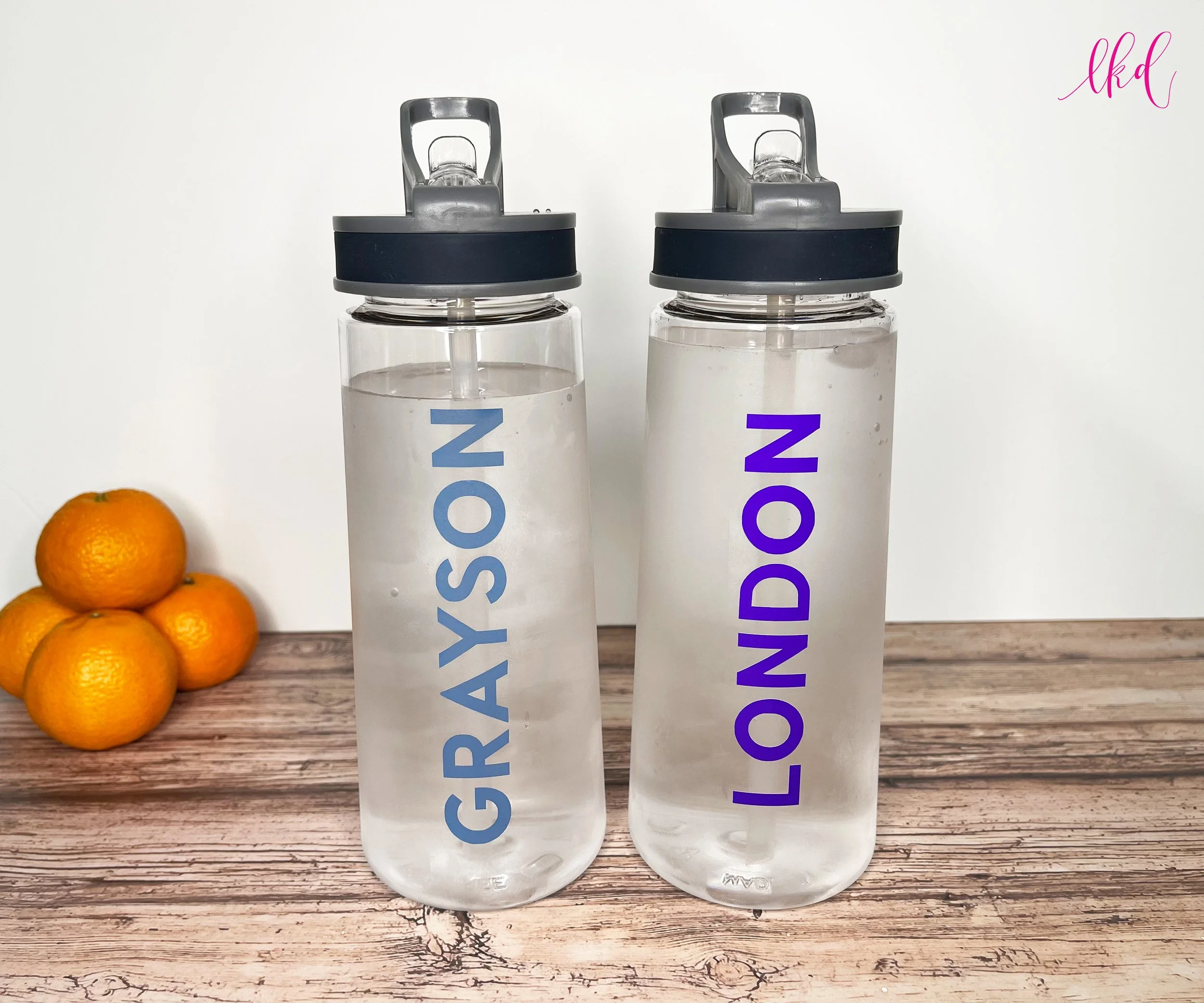 Color Changing Water Bottle 08.jpg