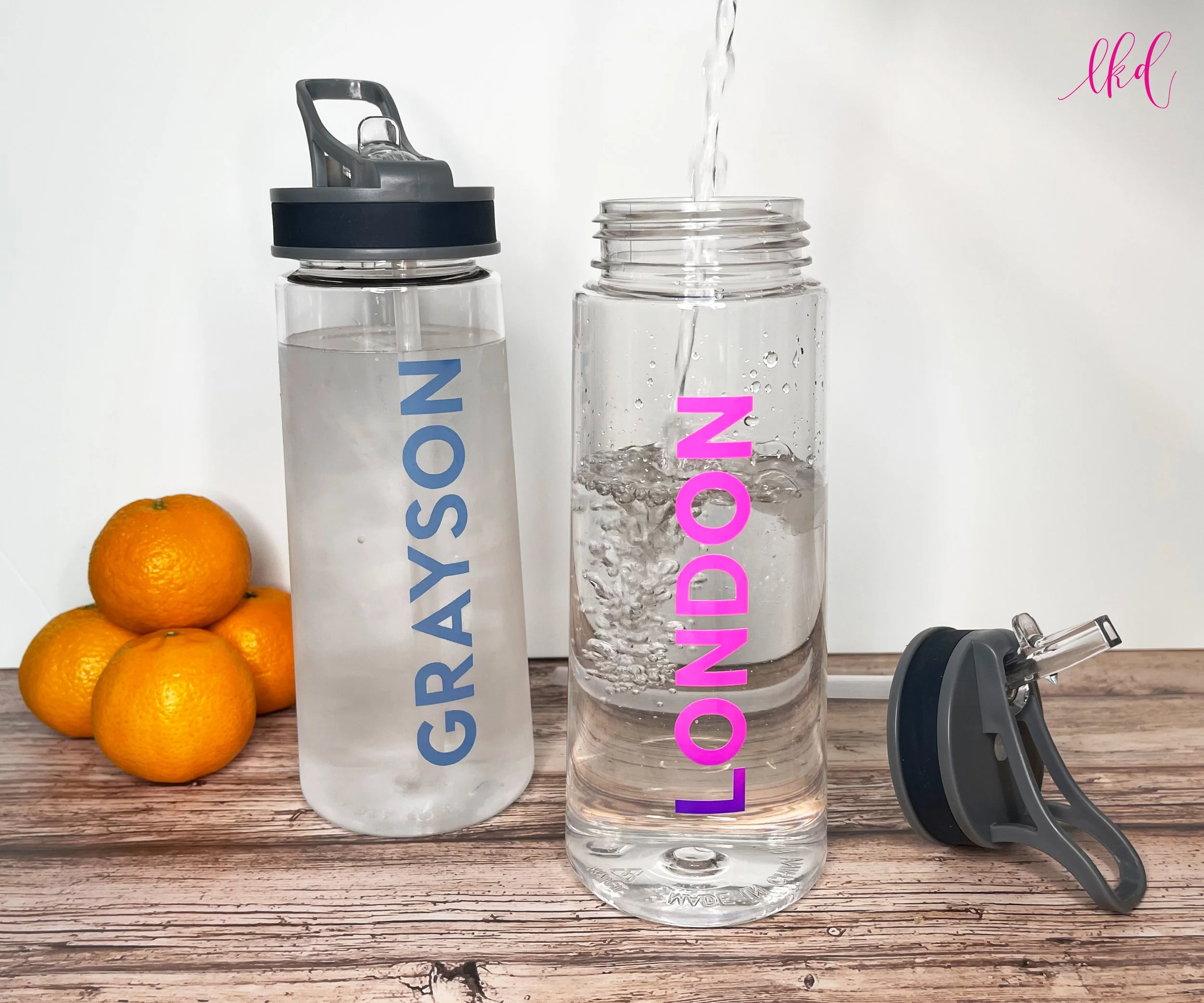 Color Changing Water Bottle 04.jpg