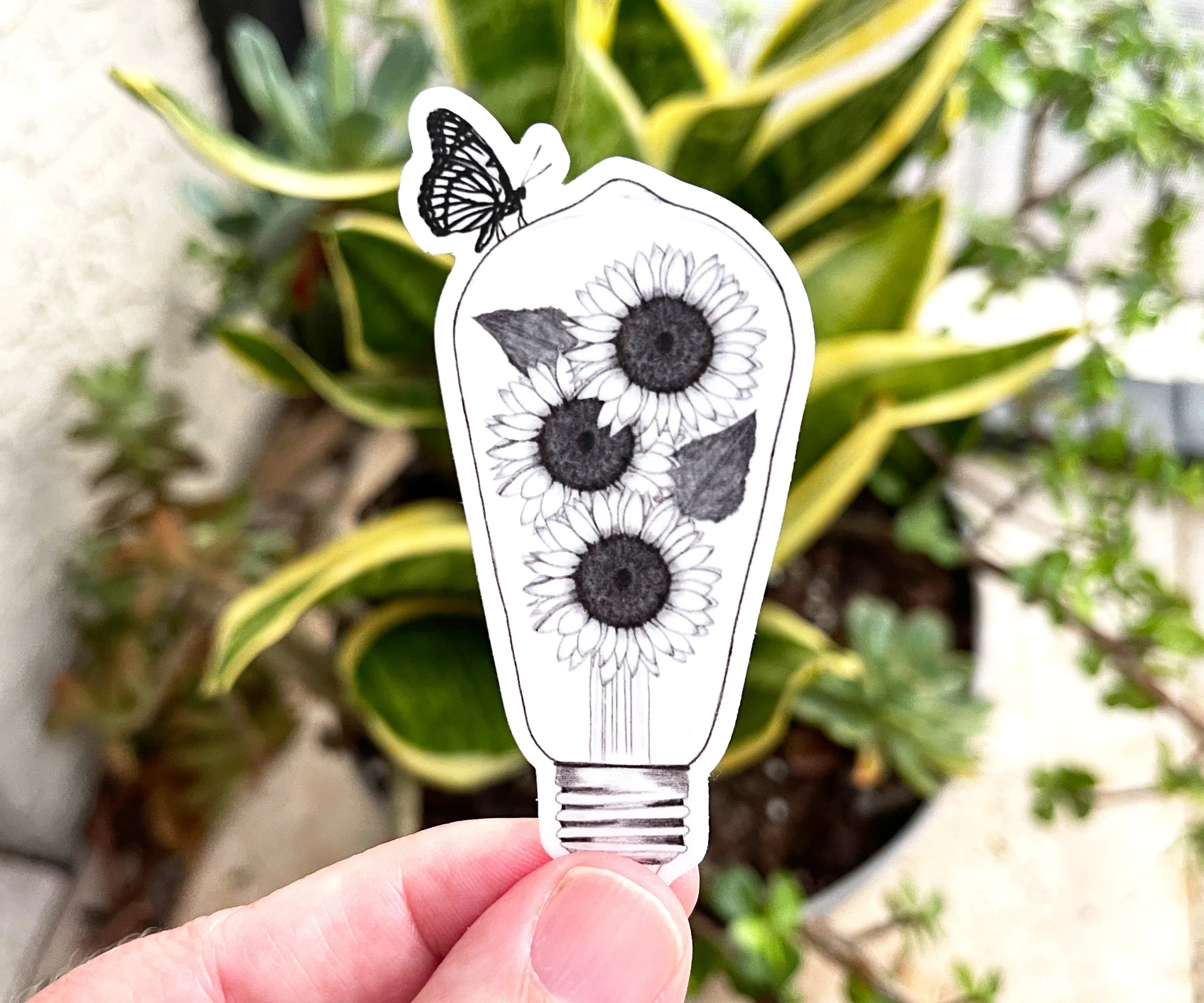 Lightbulb Flowers 01.jpg