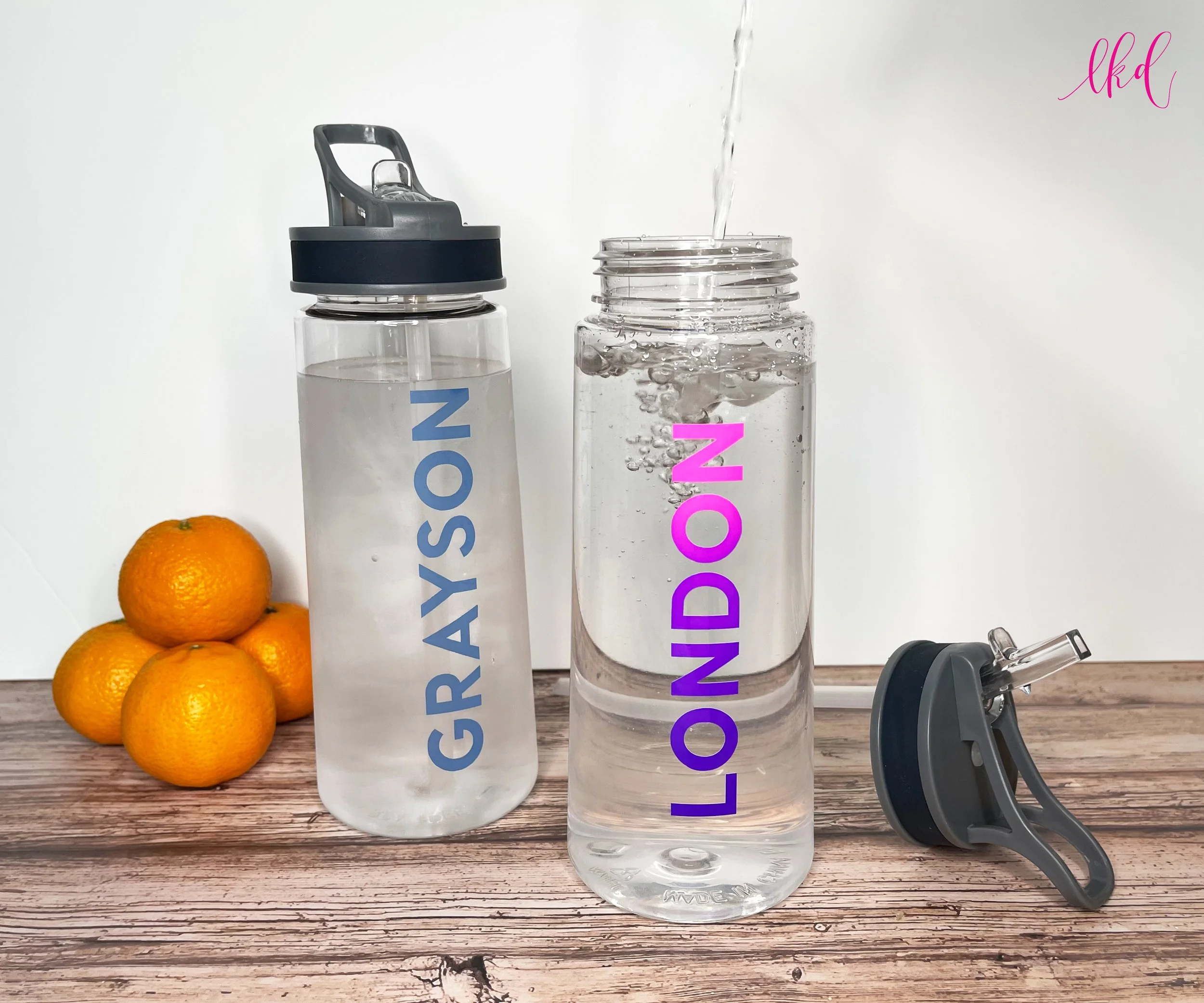 Color Changing Water Bottle 06.jpg